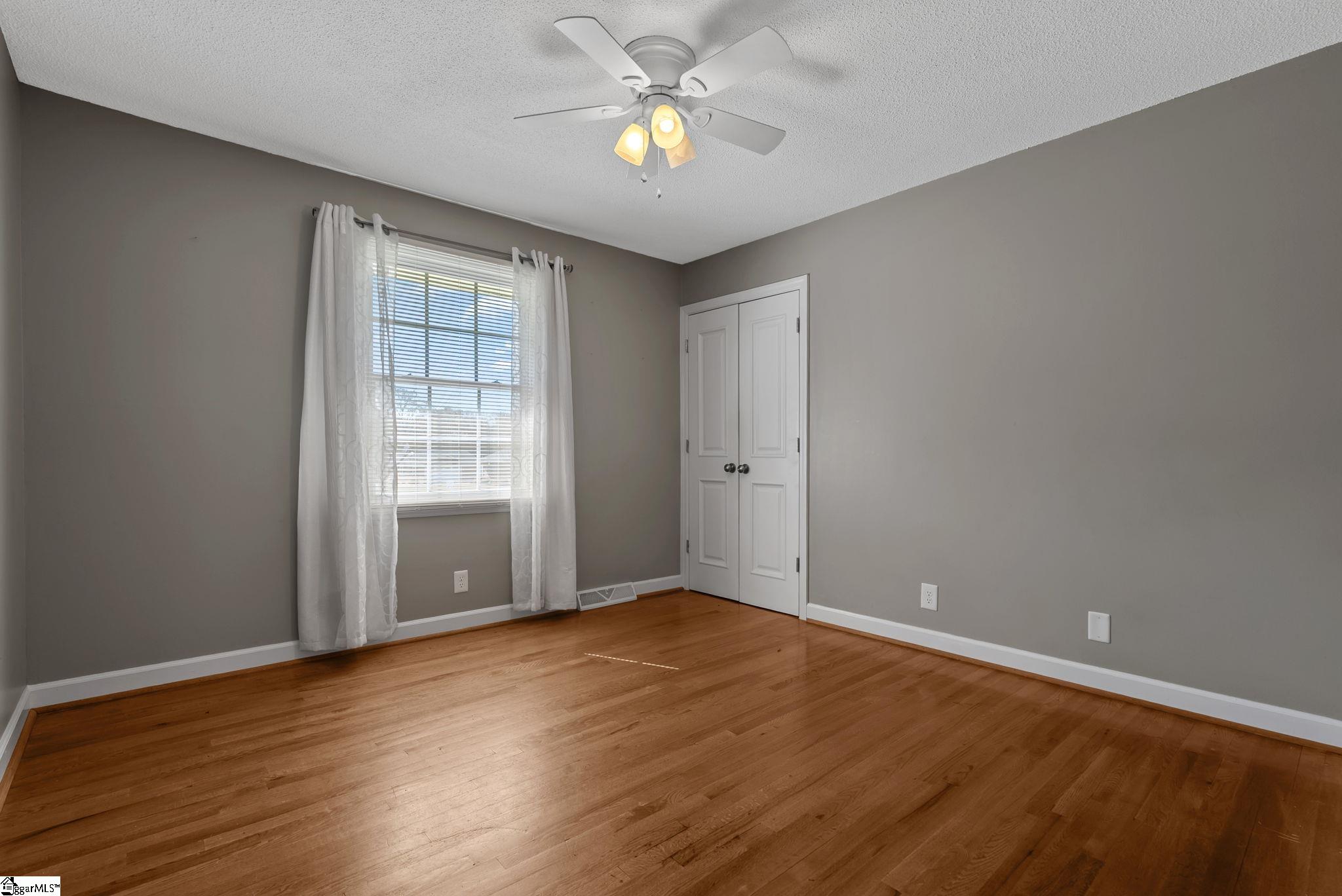 300 N Green Street Property Photo 32
