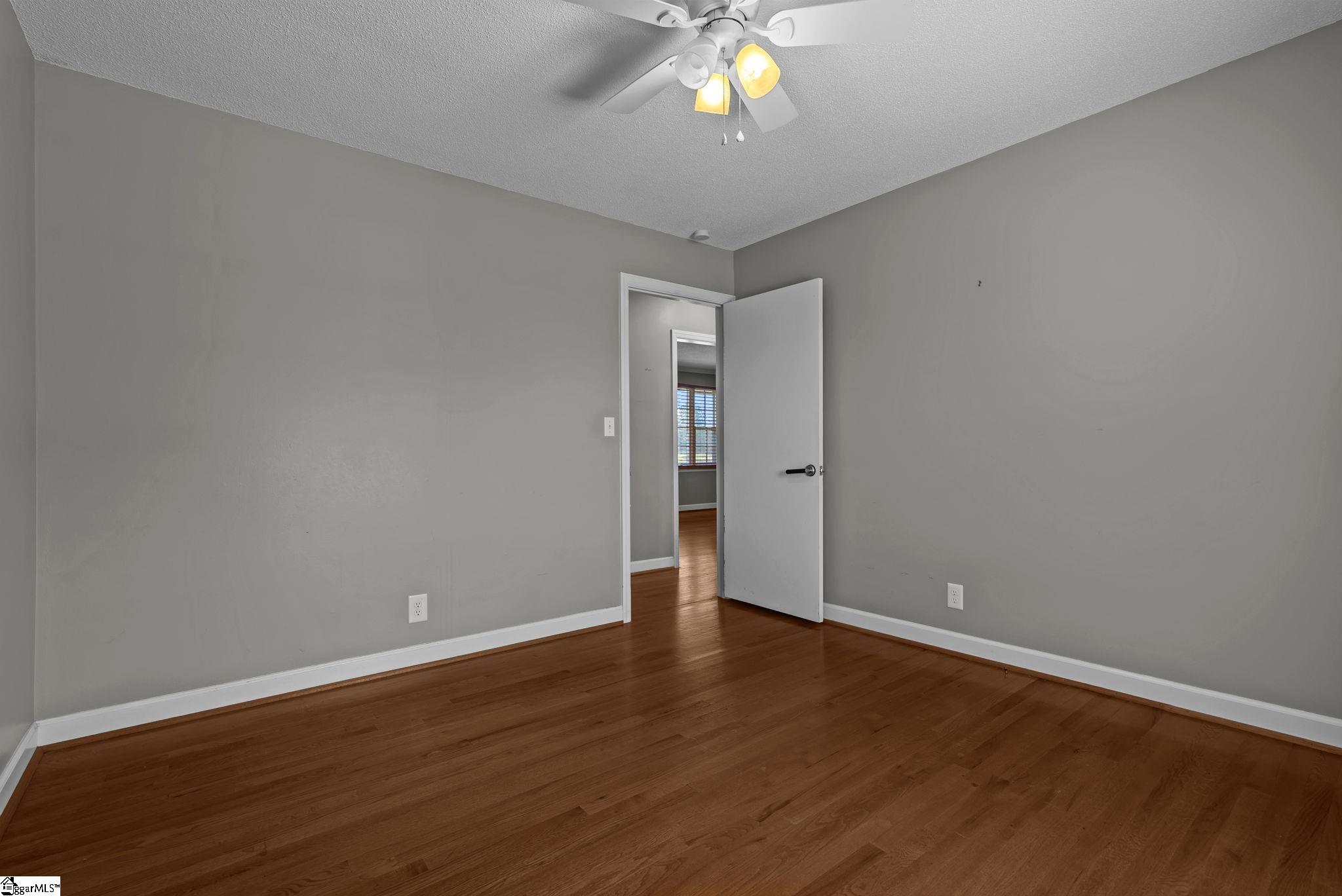 300 N Green Street Property Photo 33