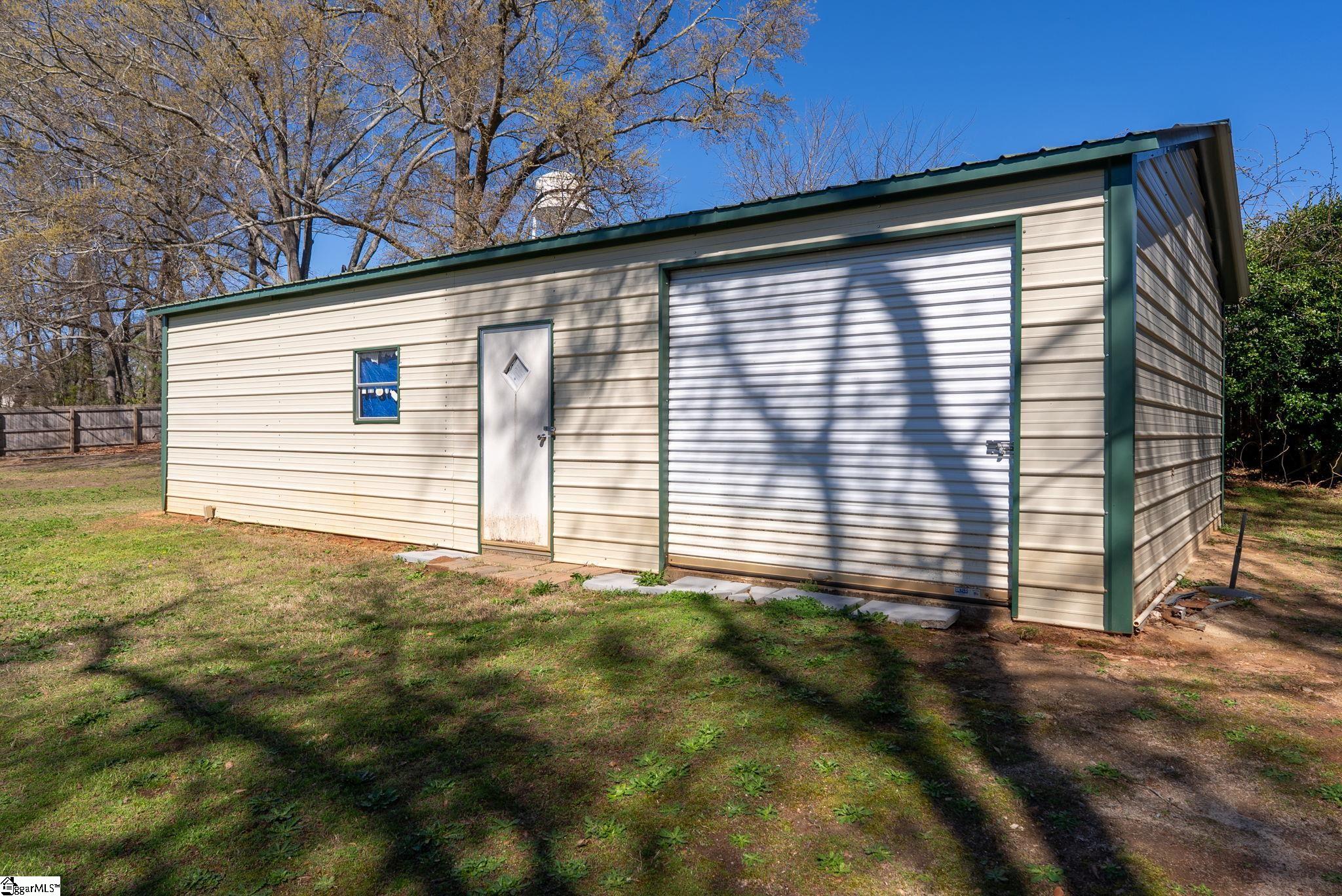 300 N Green Street Property Photo 40