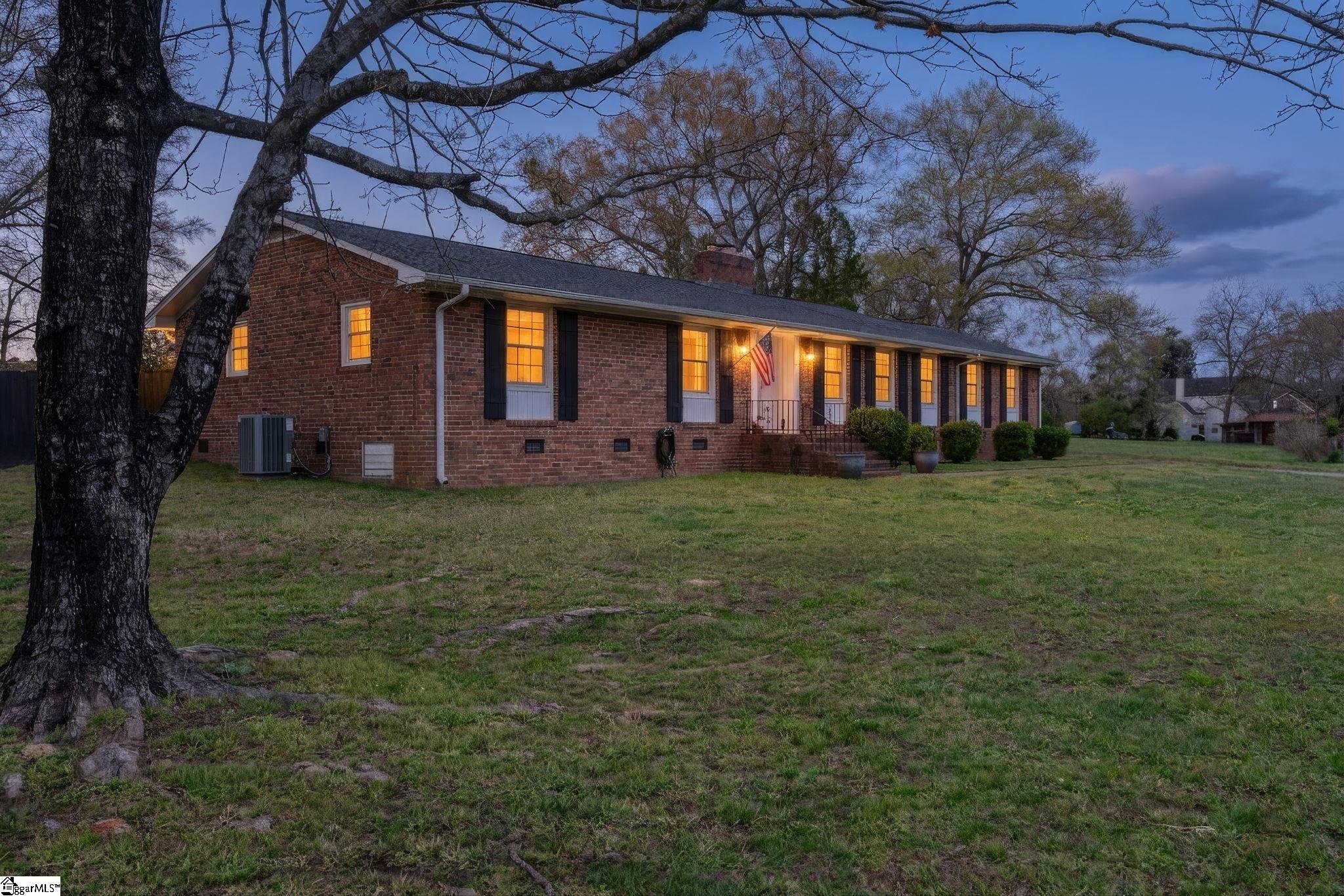 300 N Green Street Property Photo 42