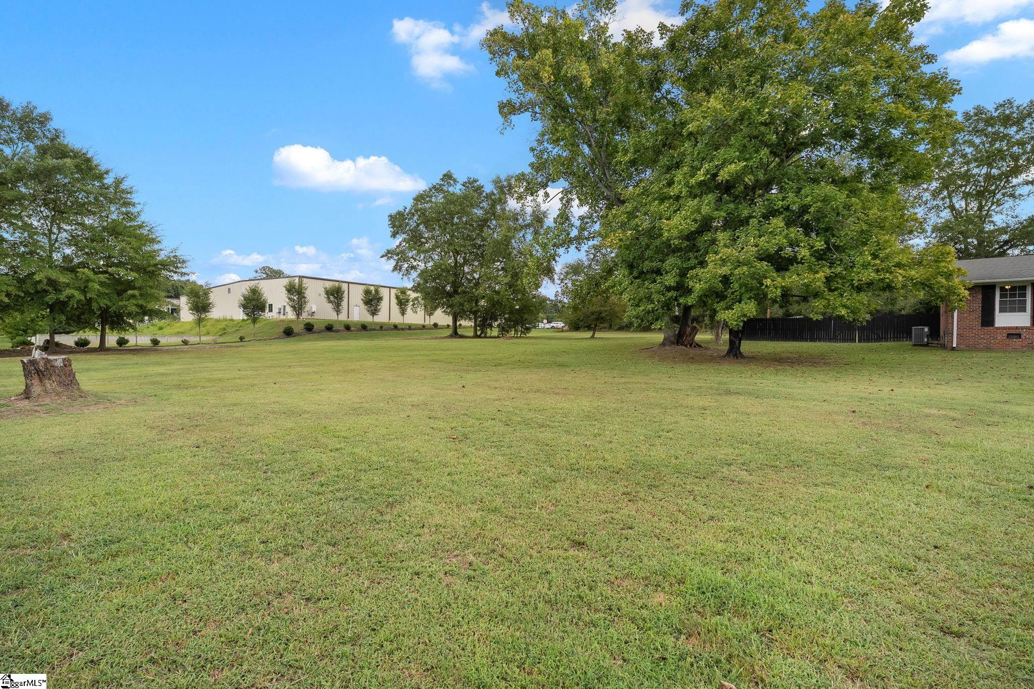 300 N Green Street Property Photo 6