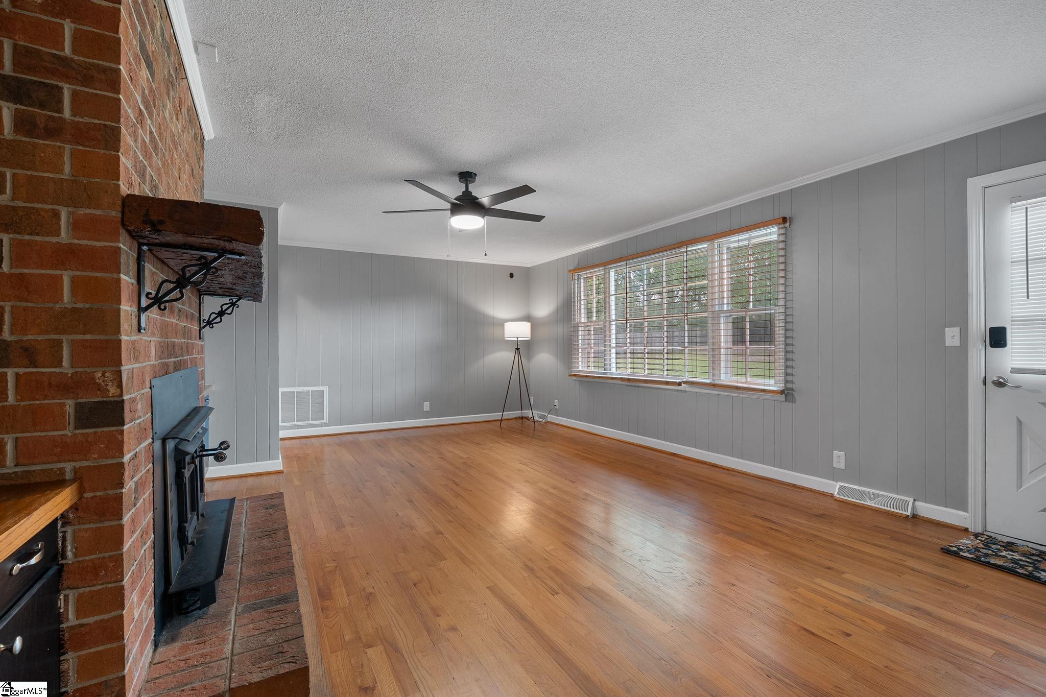 300 N Green Street Property Photo 19