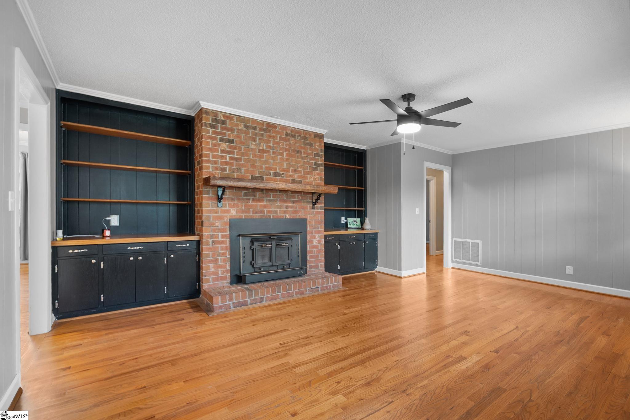 300 N Green Street Property Photo 20