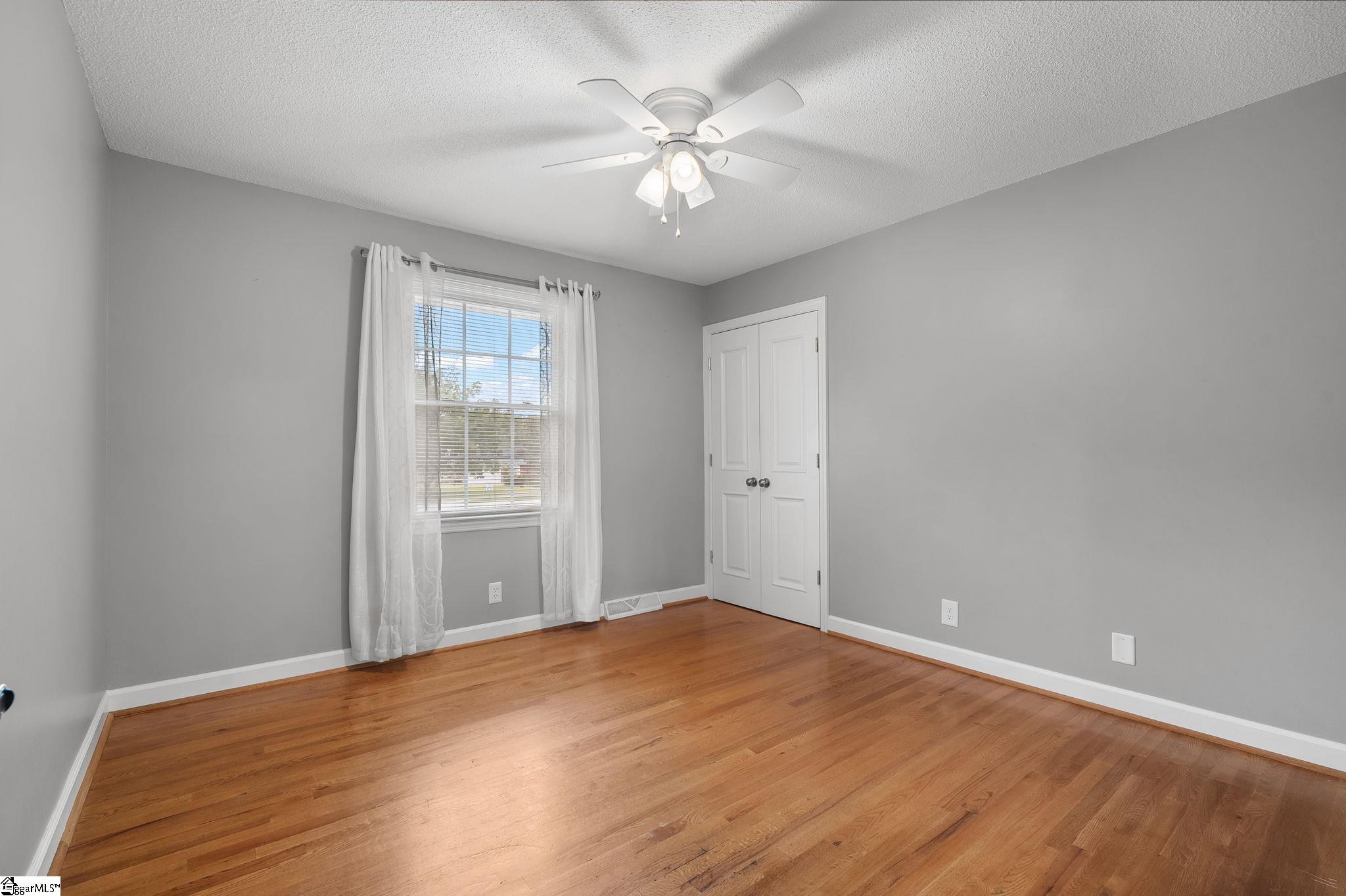 300 N Green Street Property Photo 24