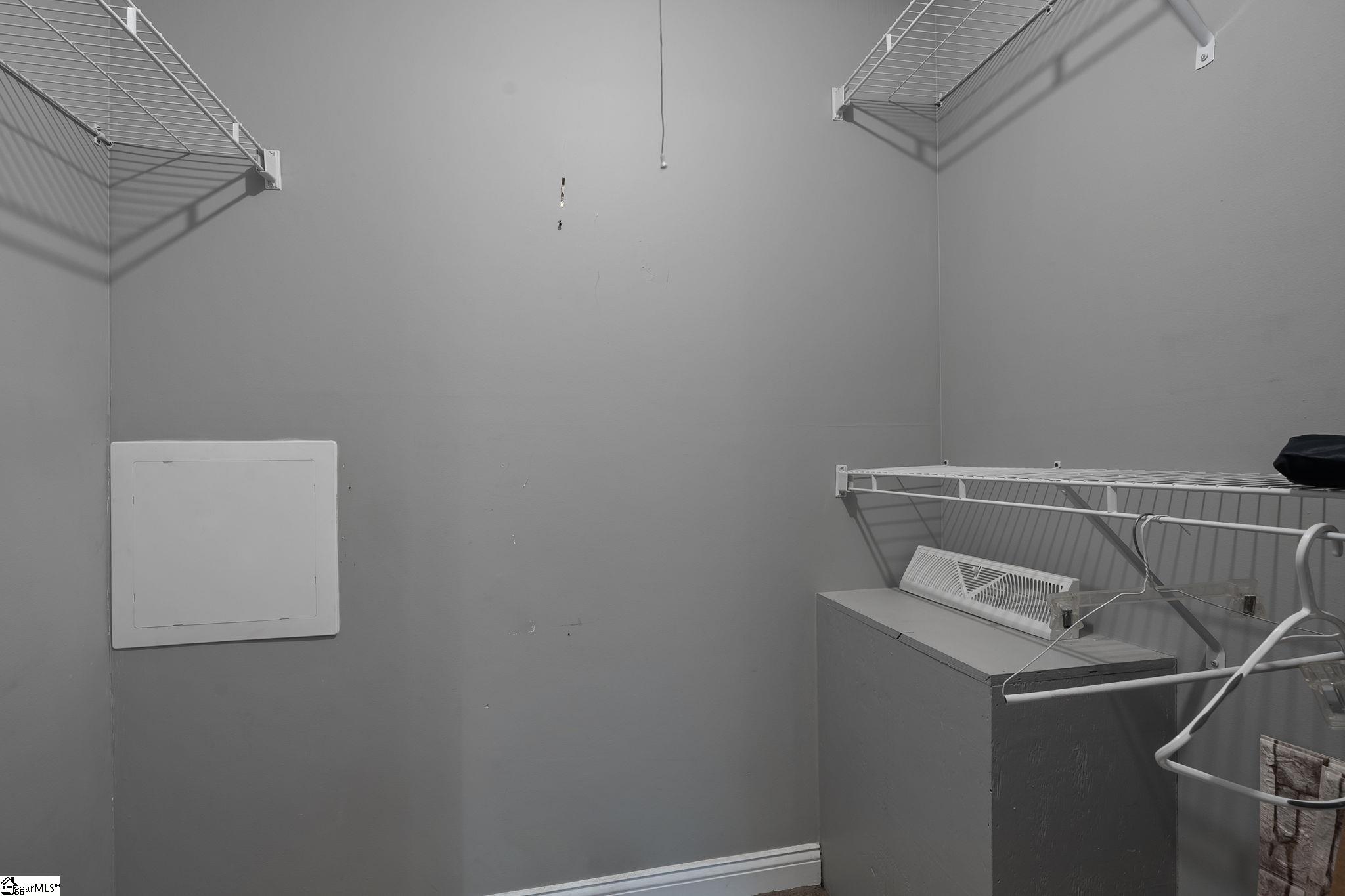 300 N Green Street Property Photo 34