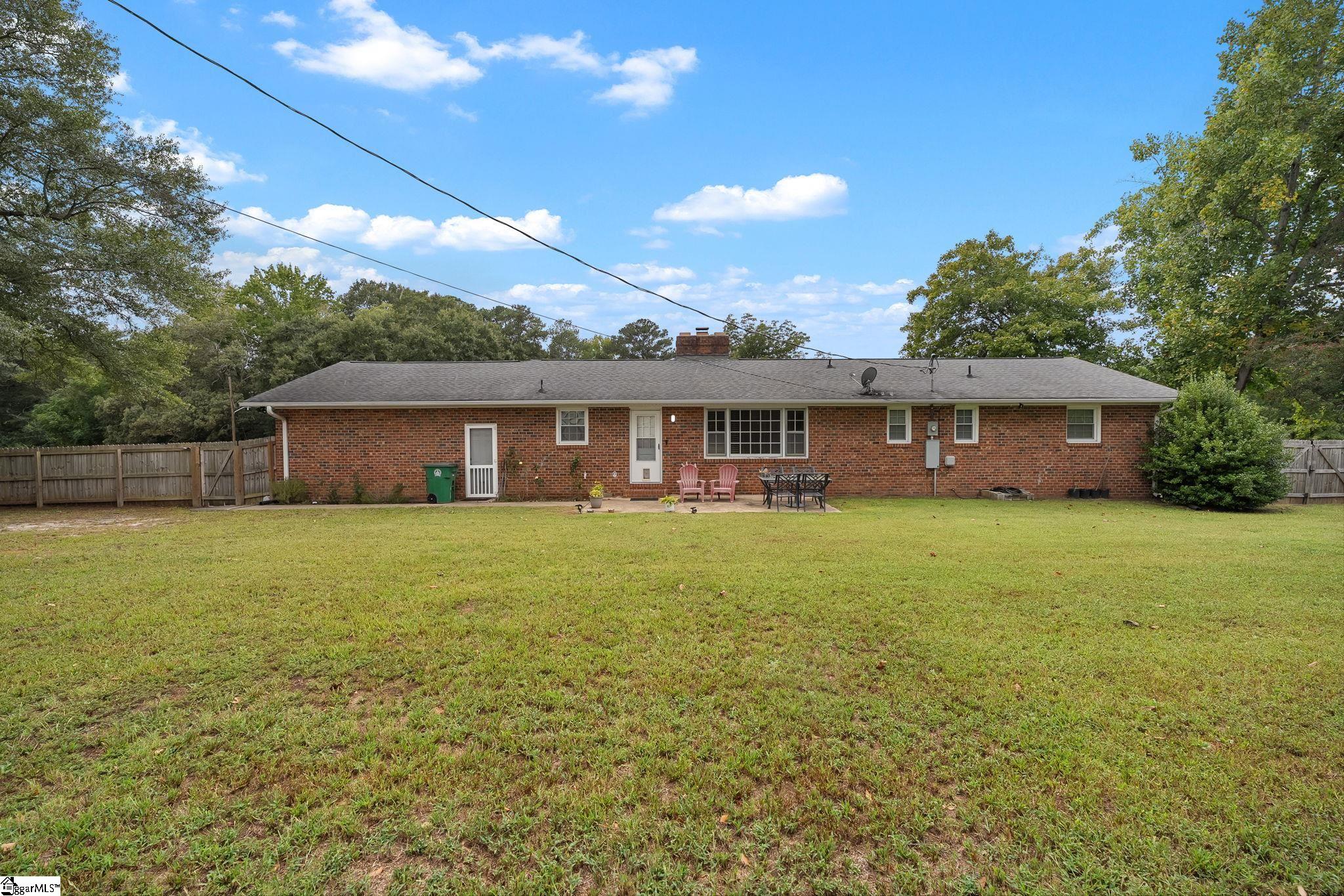 300 N Green Street Property Photo 35