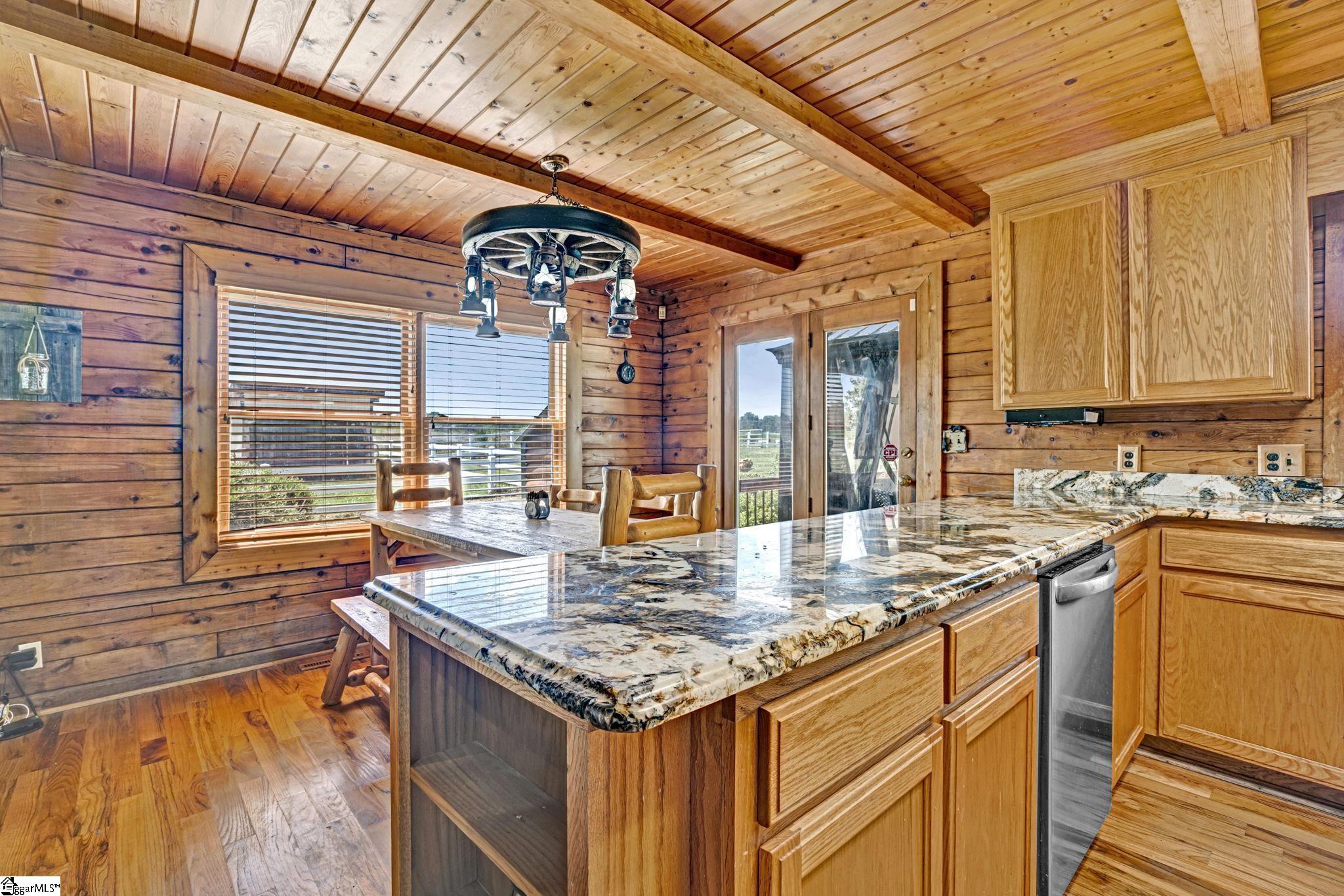 313 Henderson Road Property Photo 10