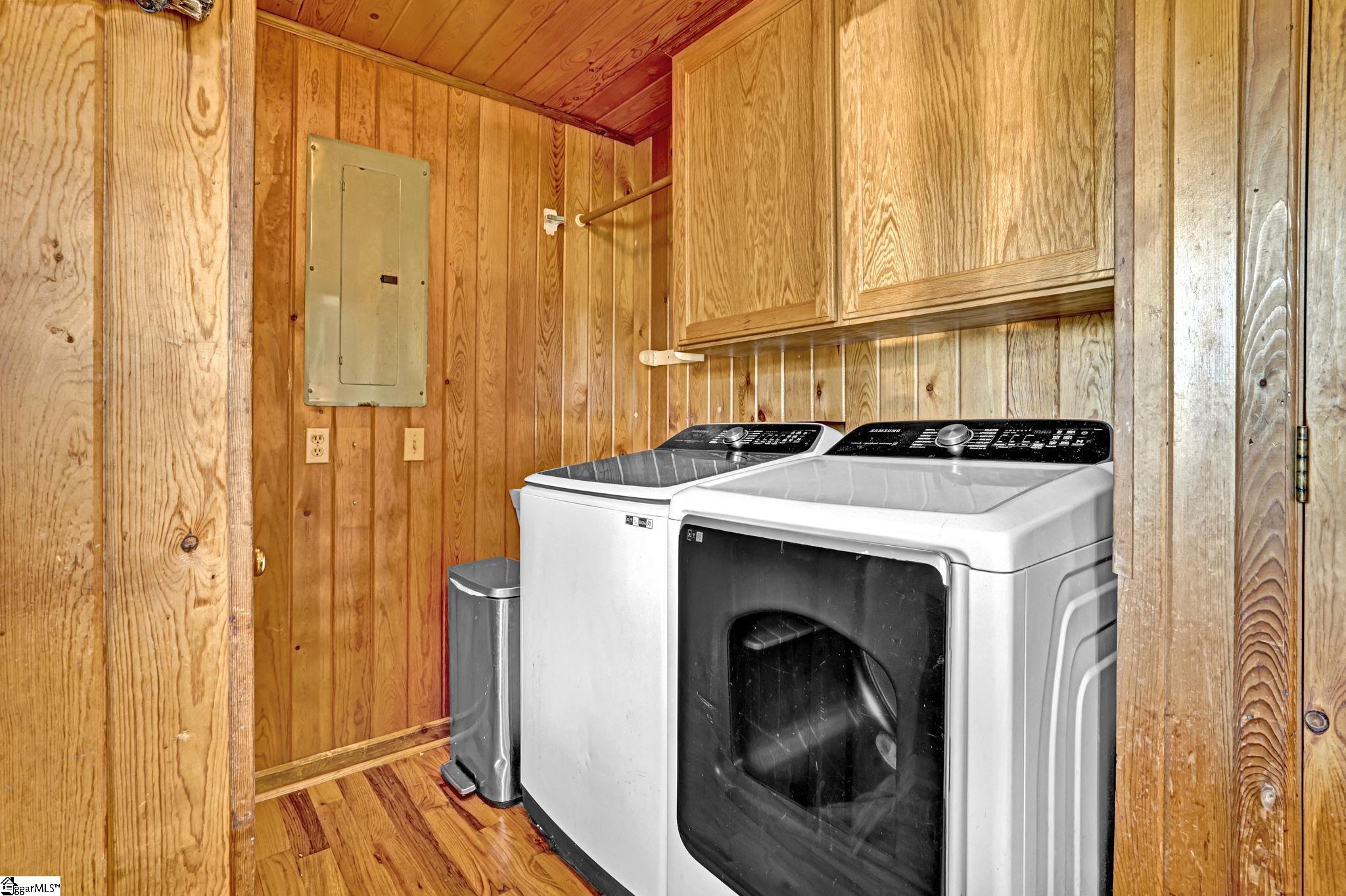 313 Henderson Road Property Photo 15