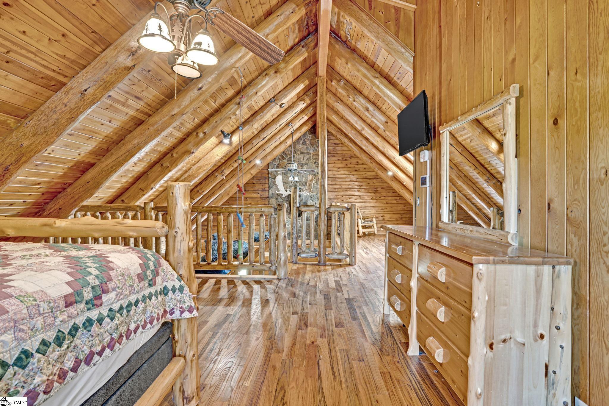 313 Henderson Road Property Photo 26