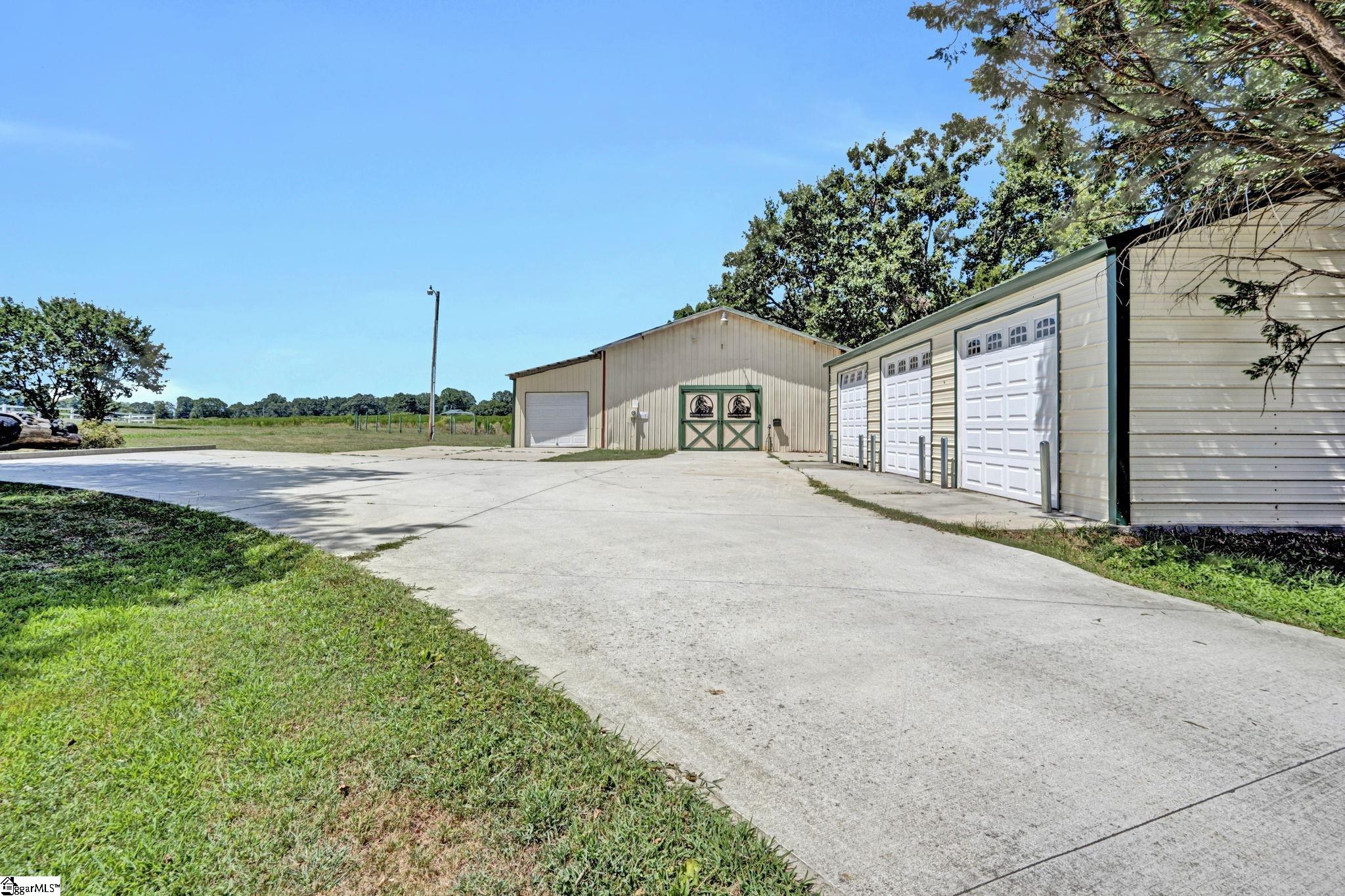 313 Henderson Road Property Photo 29