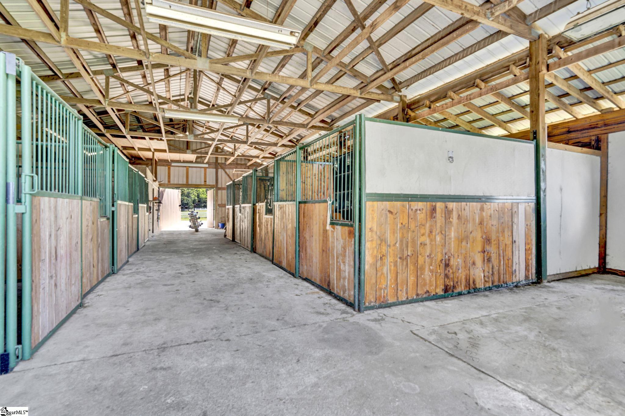 313 Henderson Road Property Photo 32