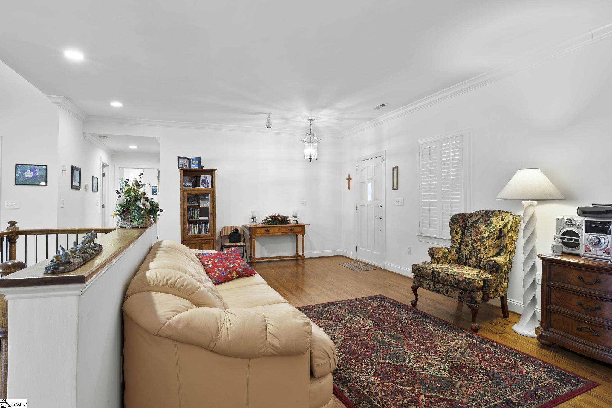 250 Thompson Road Property Photo 3