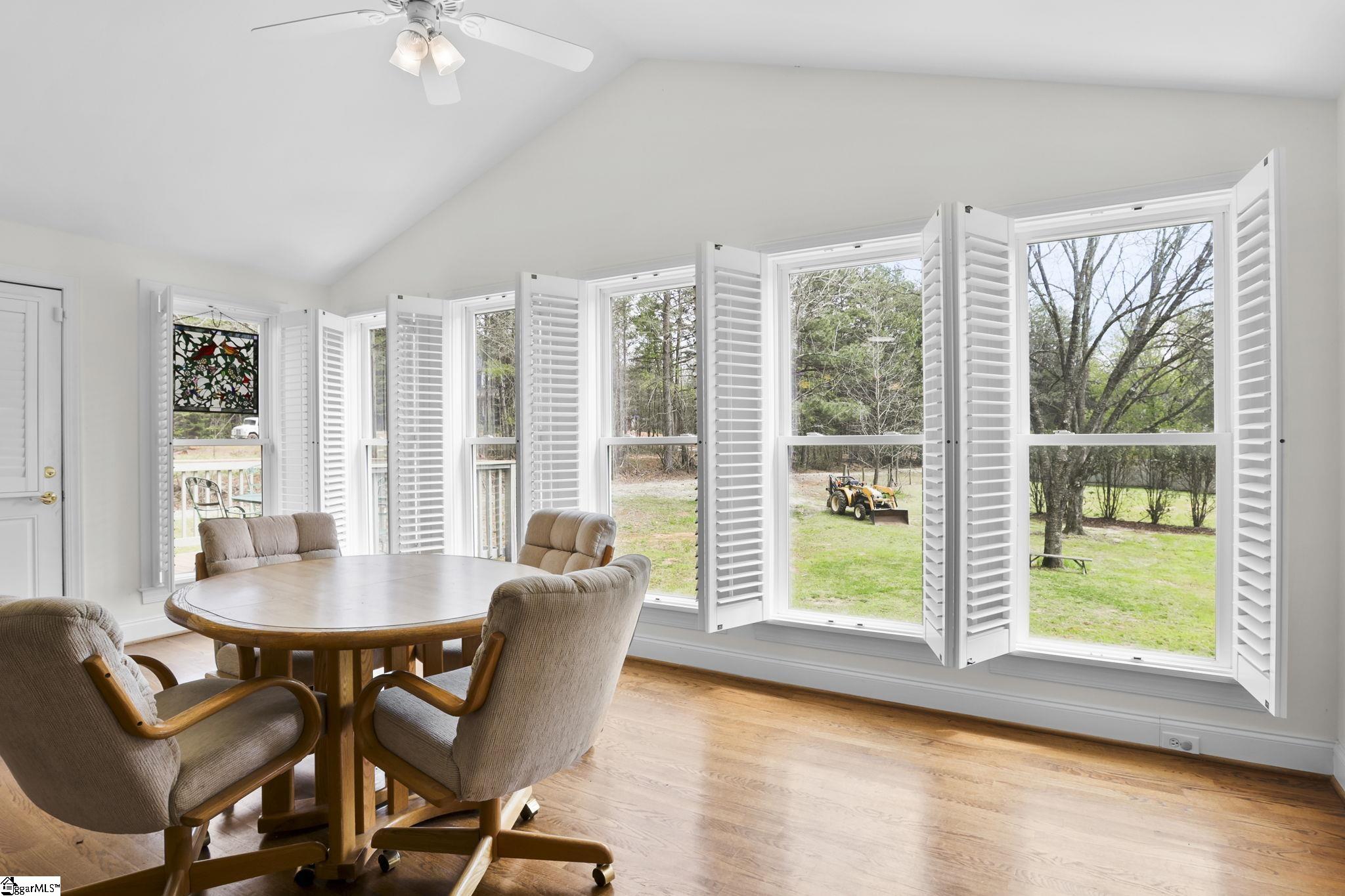 250 Thompson Road Property Photo 12