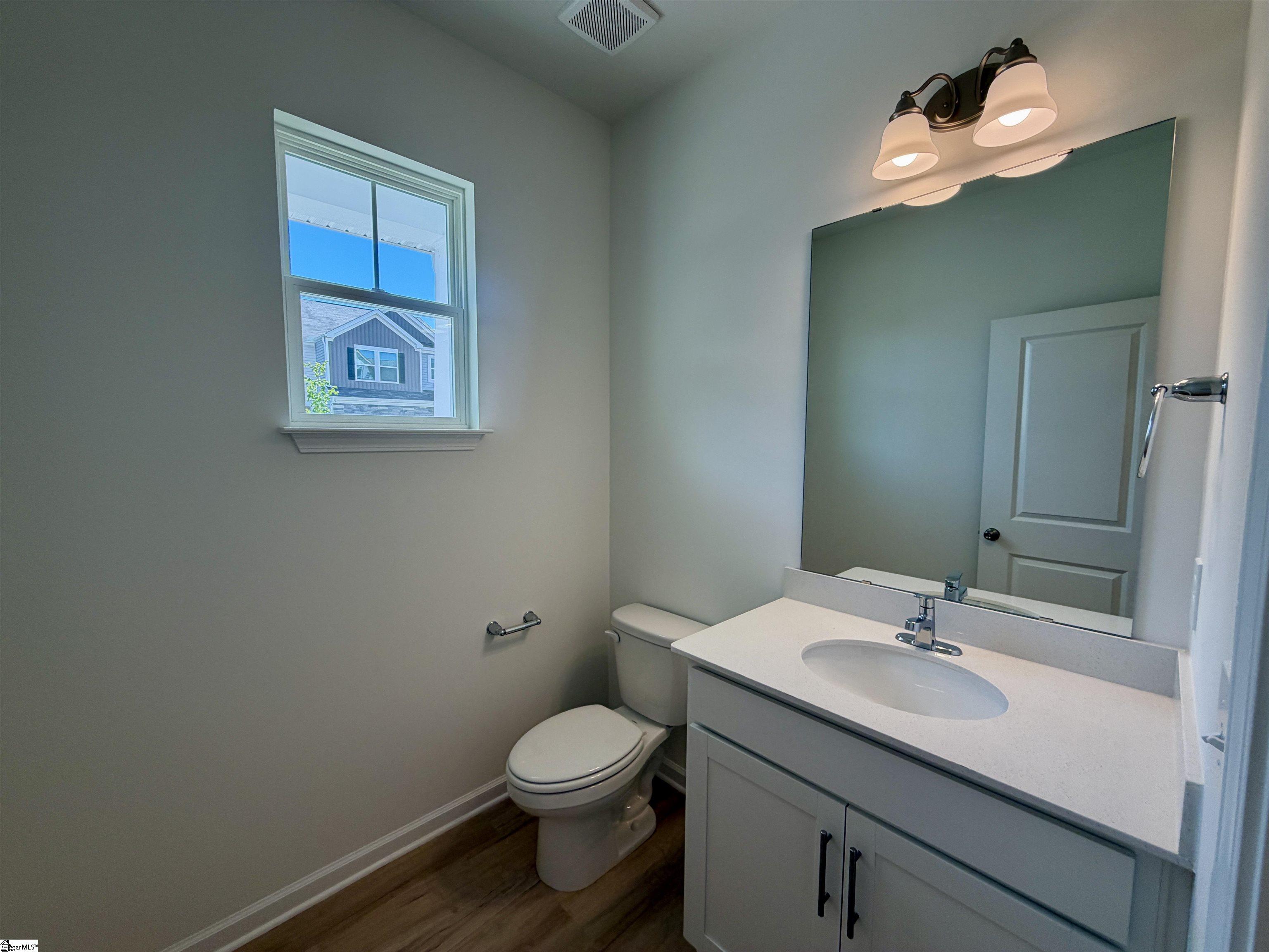 215 Toal Court Property Photo 4