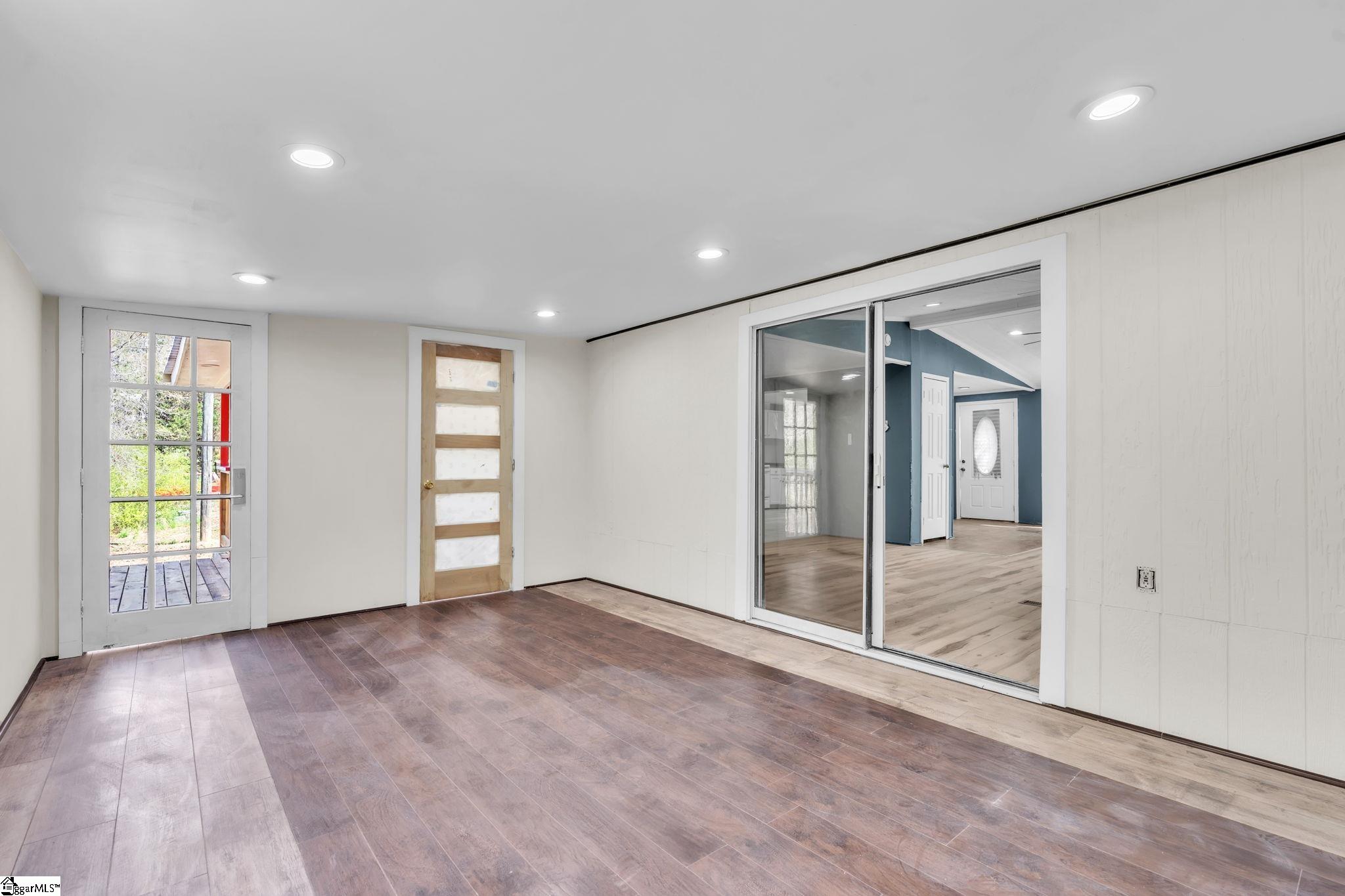 105 Dyar Drive Property Photo 11