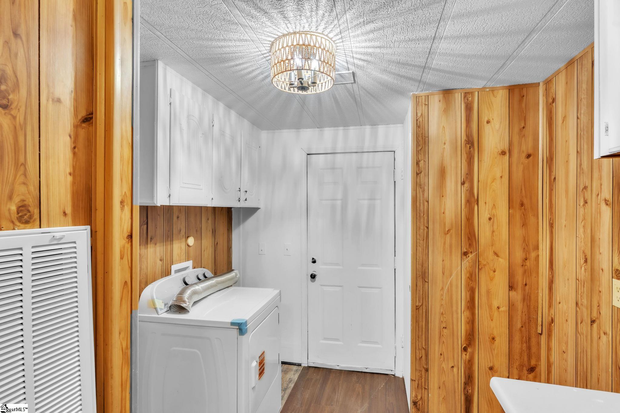 105 Dyar Drive Property Photo 24