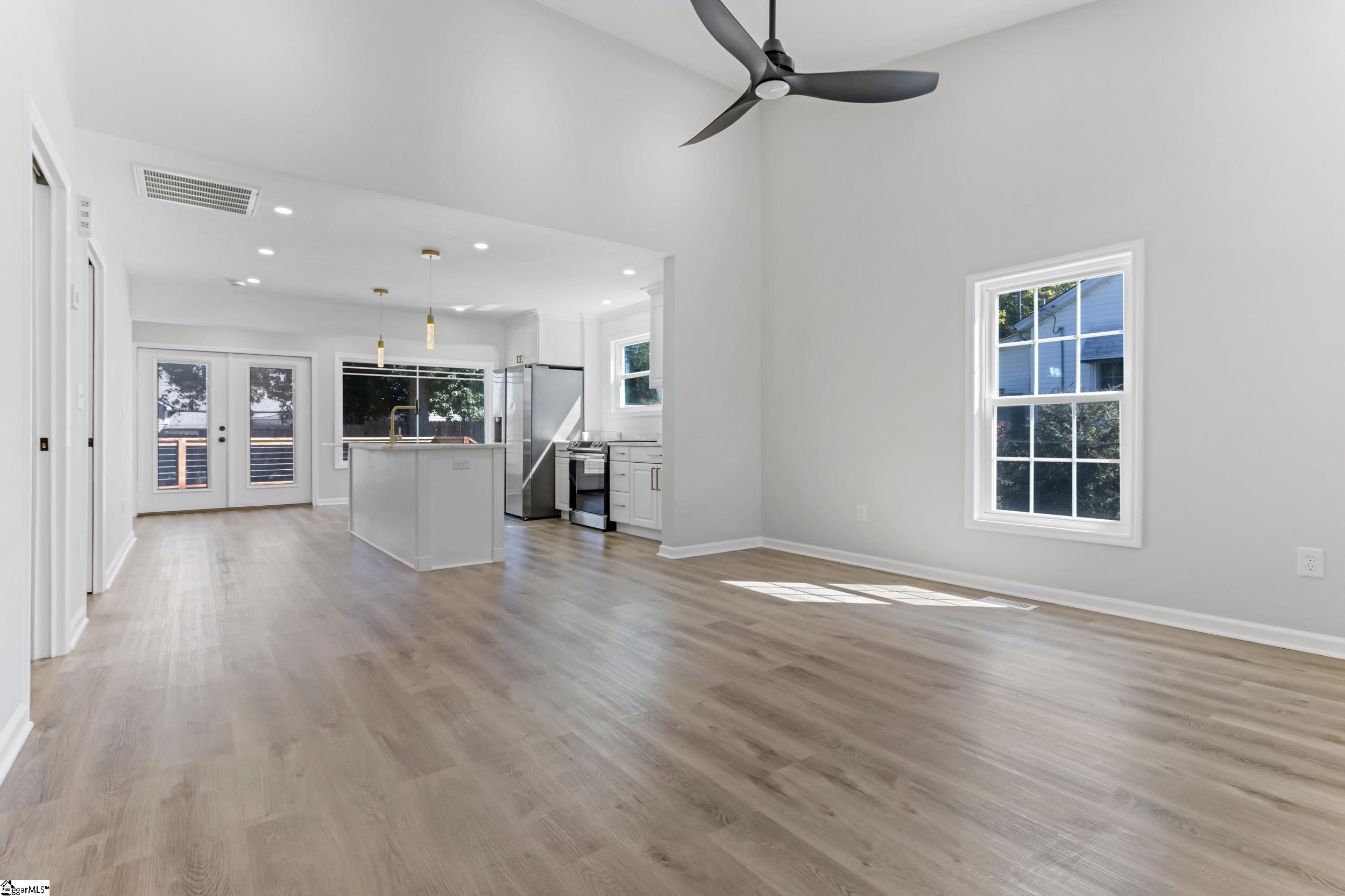 18 Hatch Street Property Photo 6
