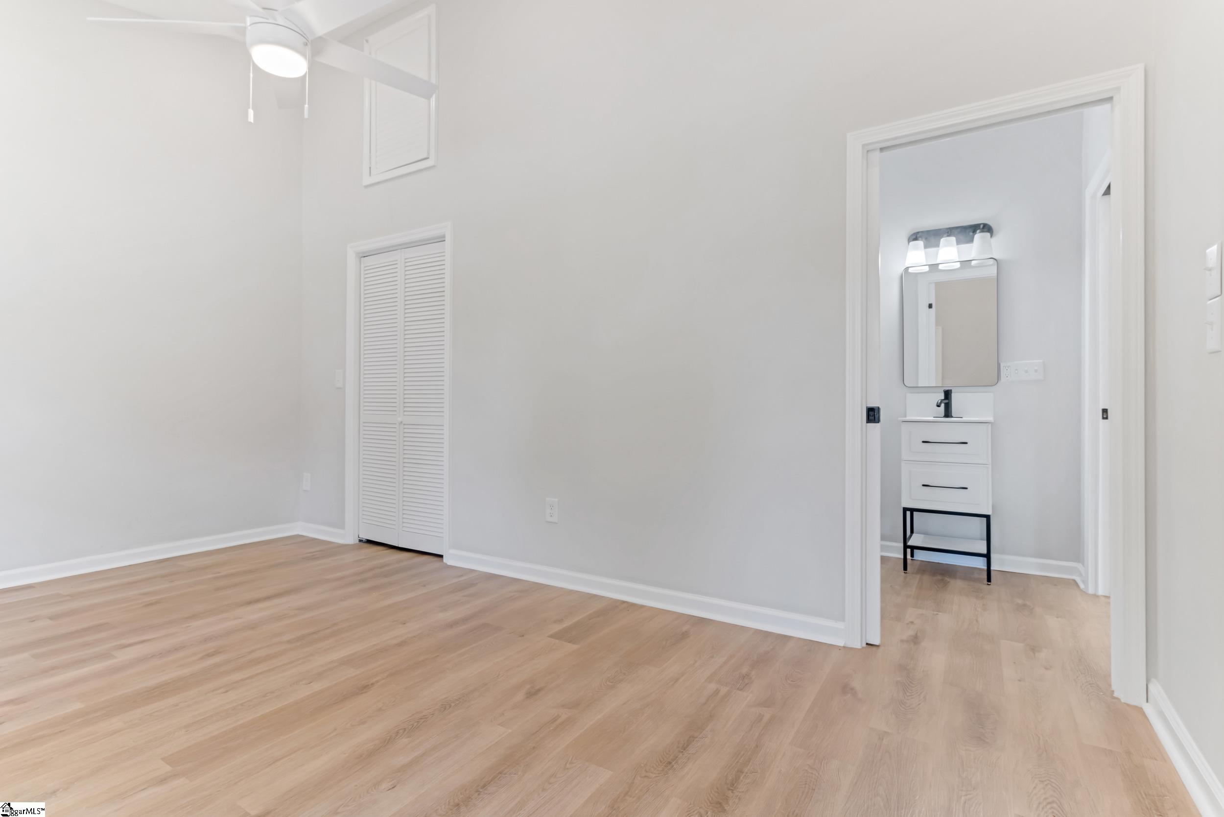 18 Hatch Street Property Photo 18
