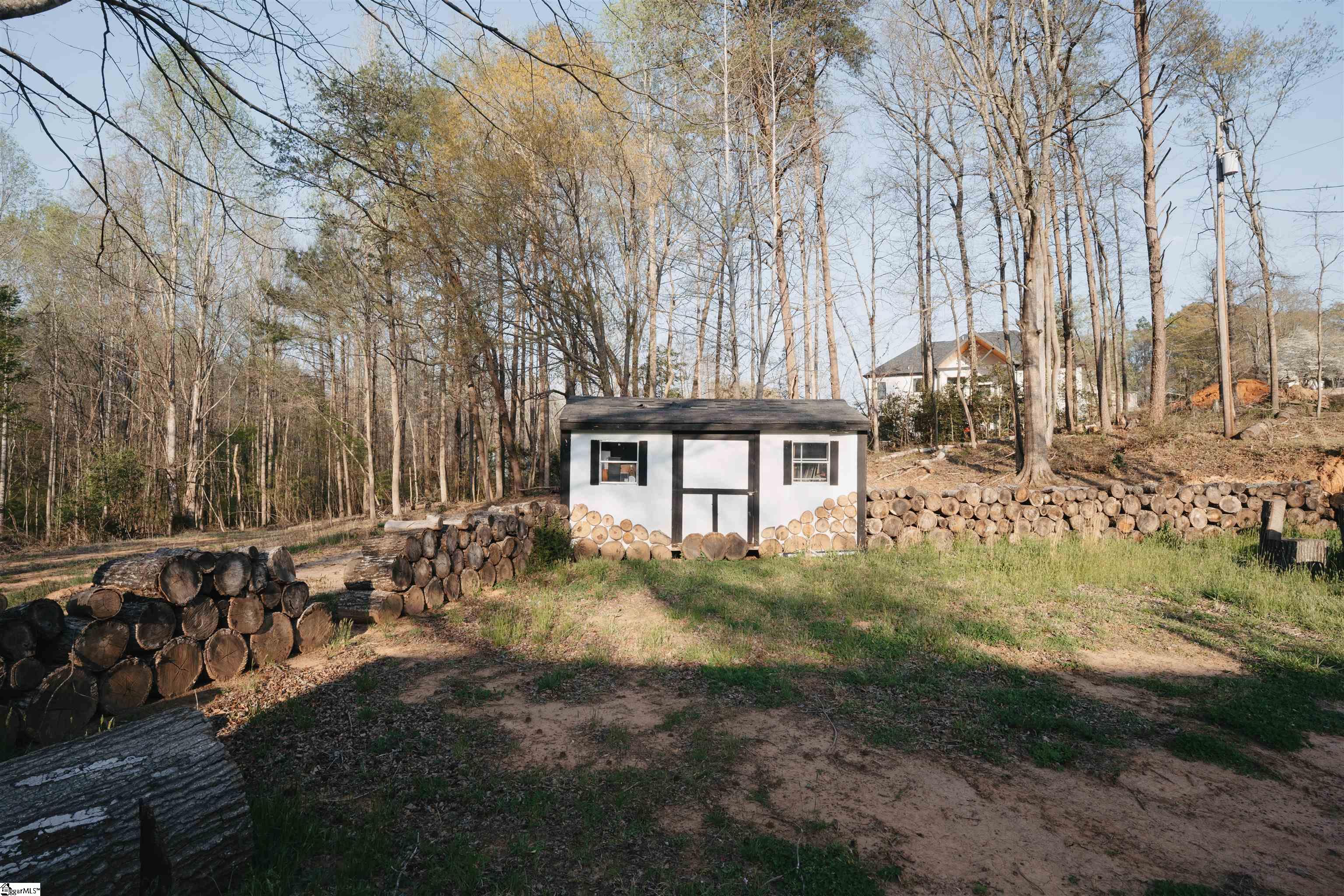 344 Bobo Road Property Photo 5