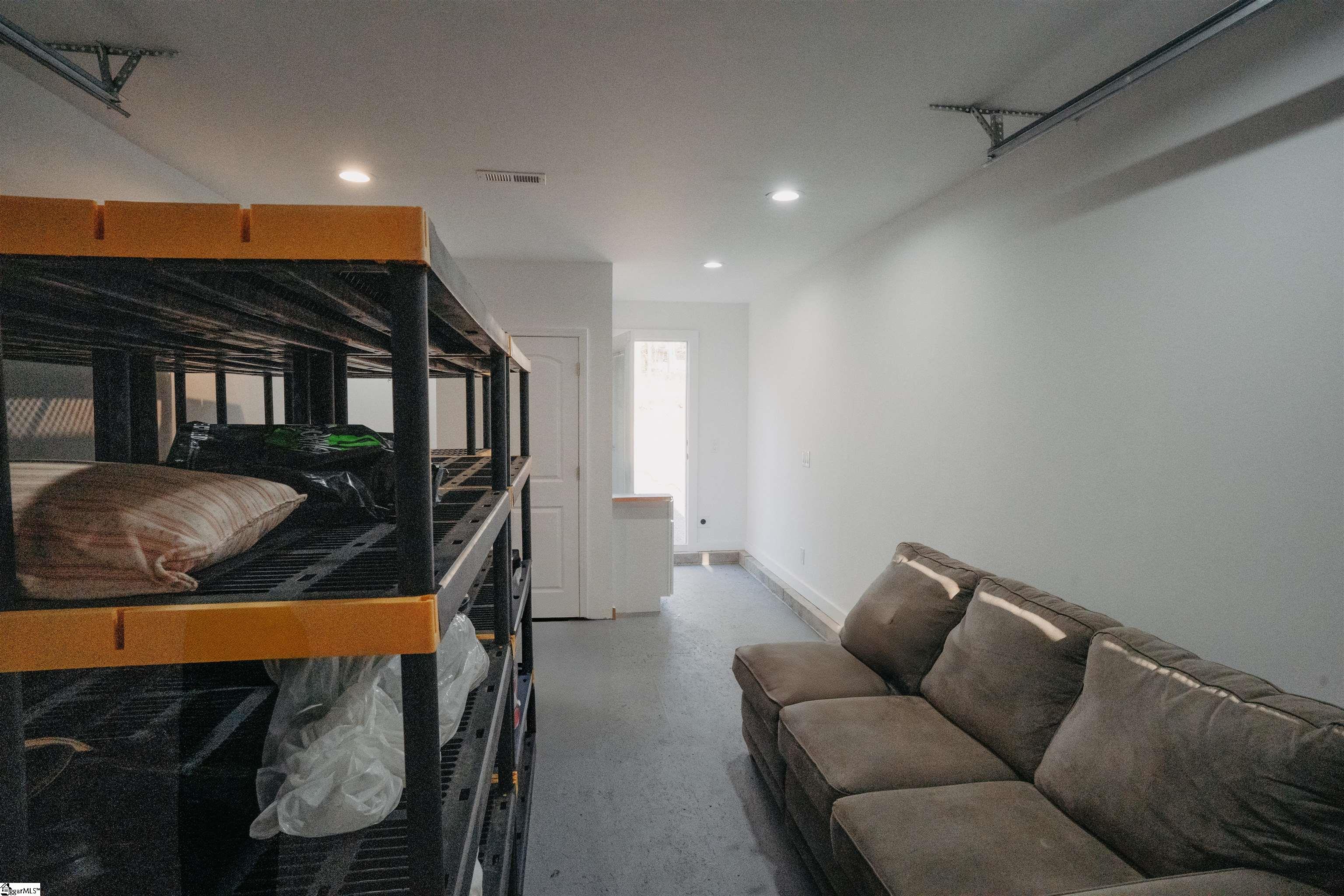 344 Bobo Road Property Photo 12