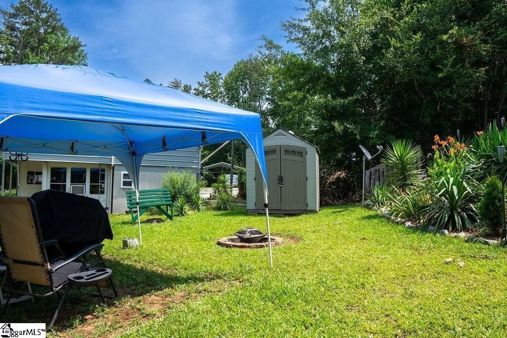 208 Reston Way Property Photo 12