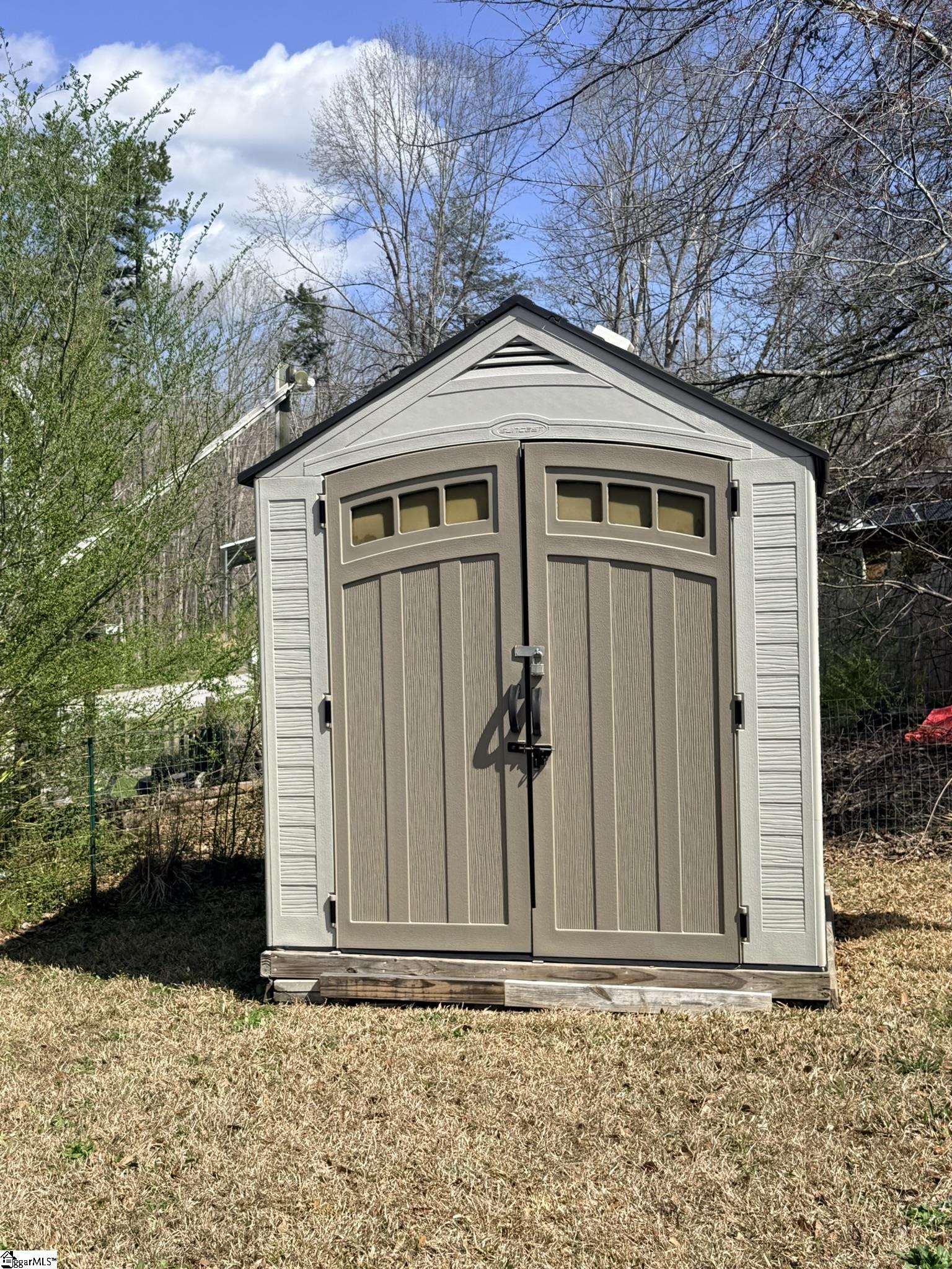 208 Reston Way Property Photo 16