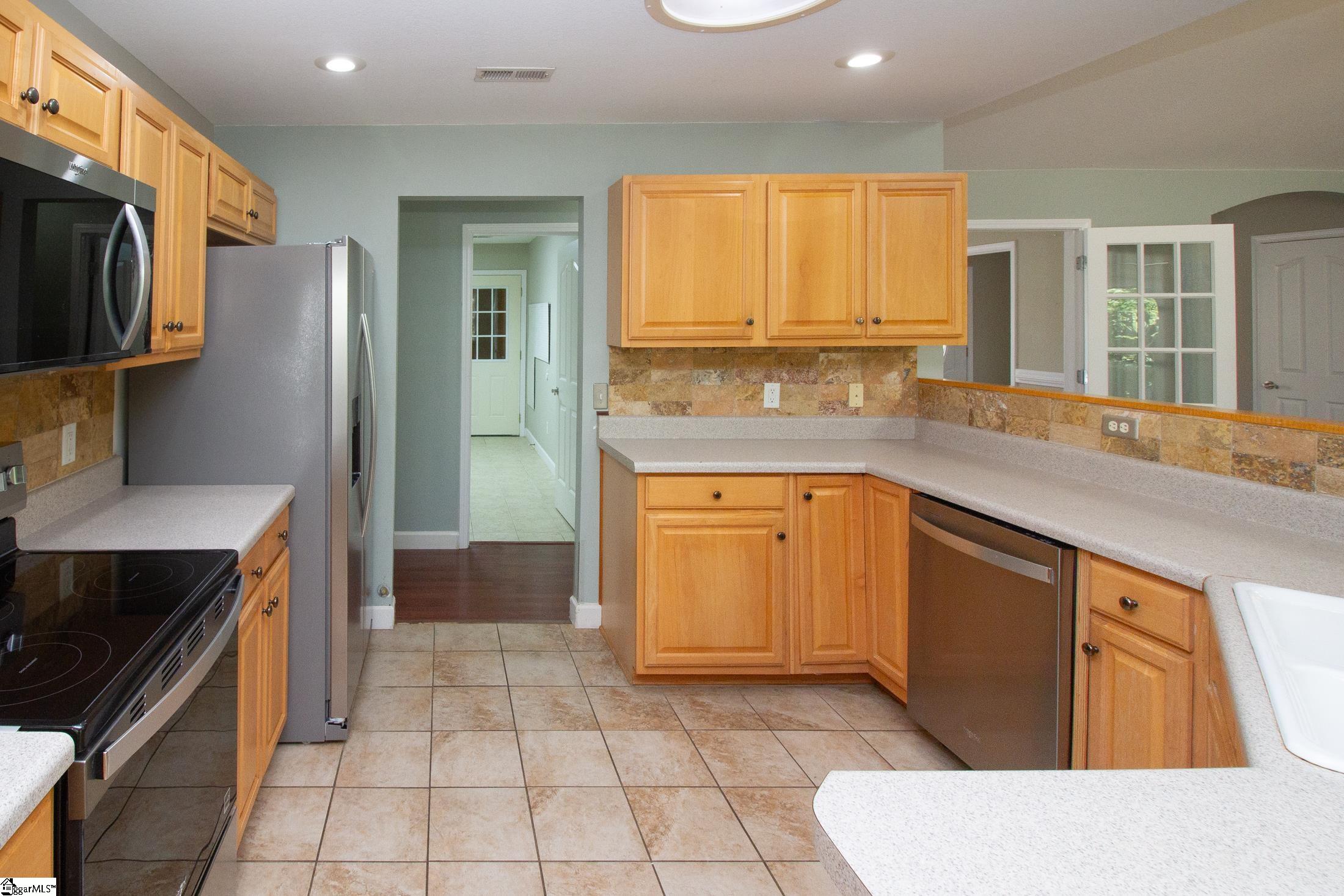 735 Britton Street Property Photo 15
