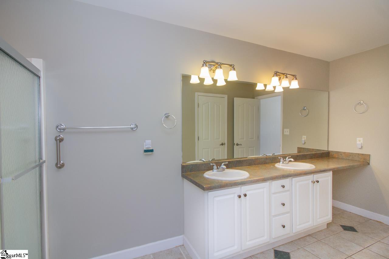 735 Britton Street Property Photo 29