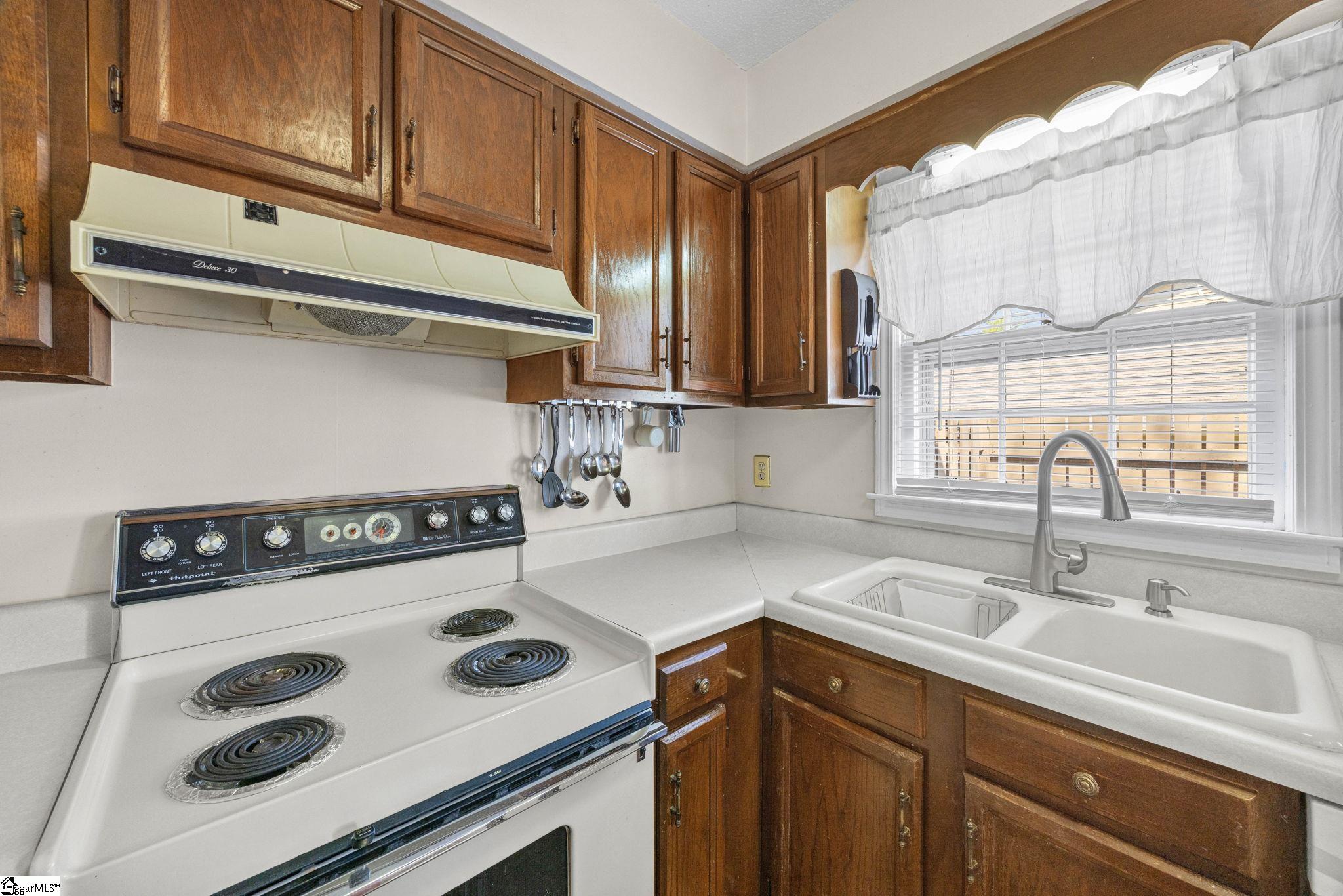 710 Hunts Bridge Road Property Photo 11