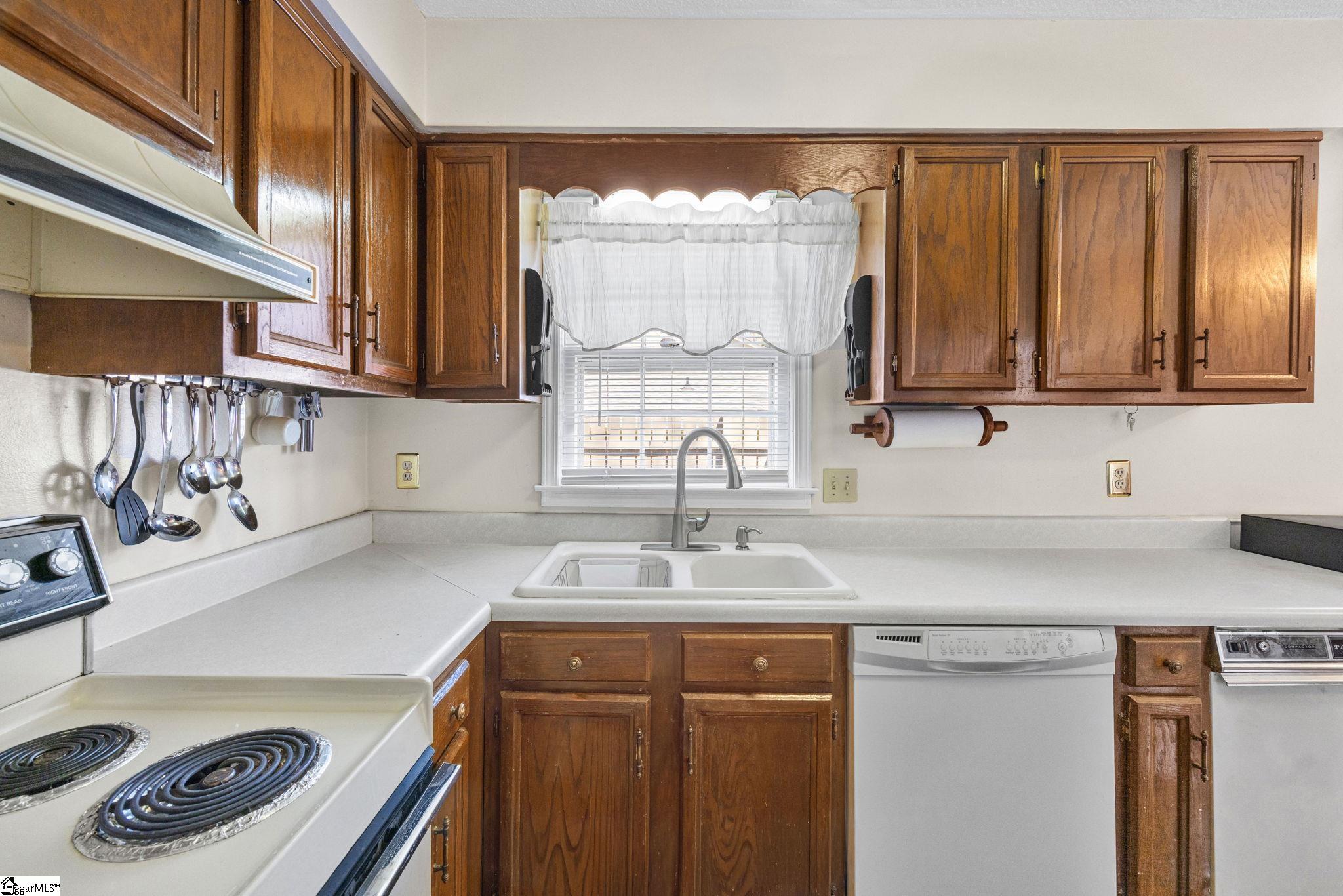 710 Hunts Bridge Road Property Photo 12