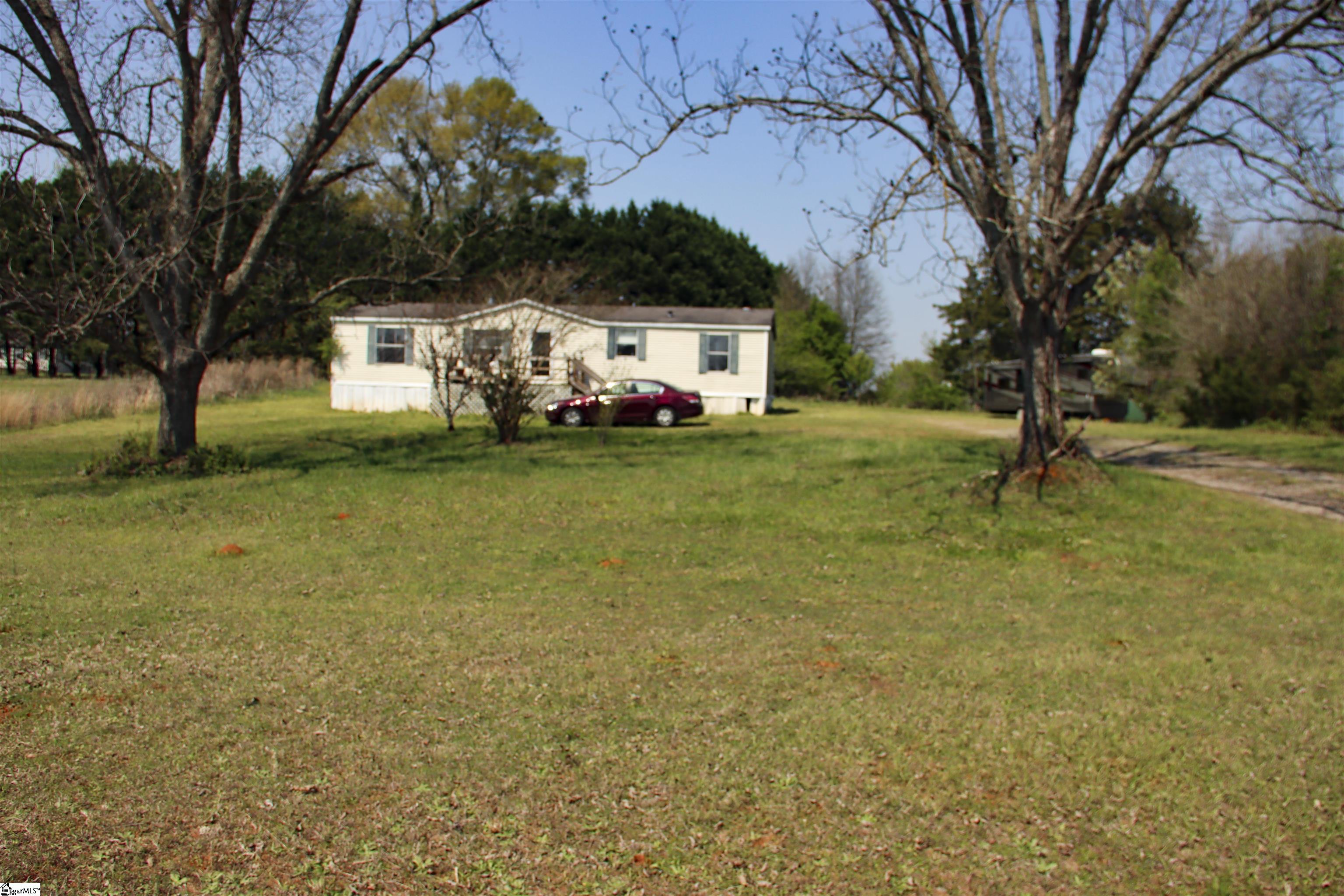 124 Arabian Way Property Photo 3