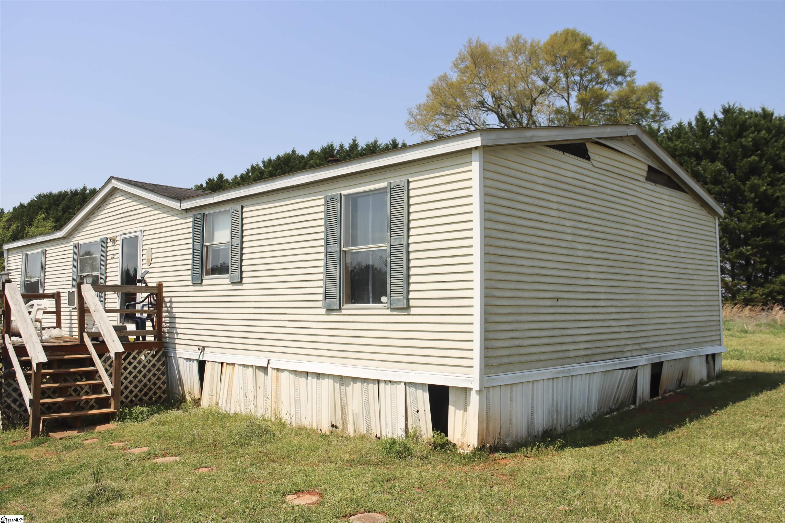 124 Arabian Way Property Photo 4