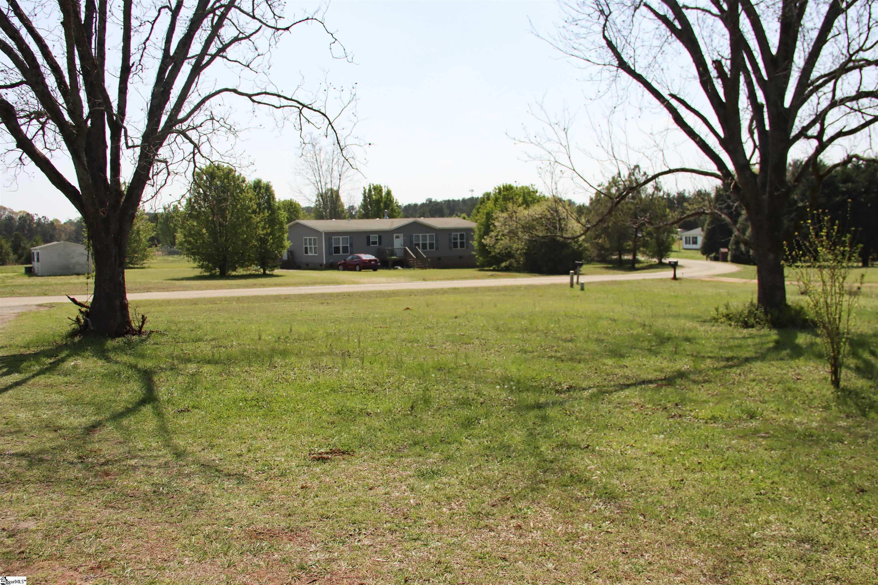 124 Arabian Way Property Photo 5