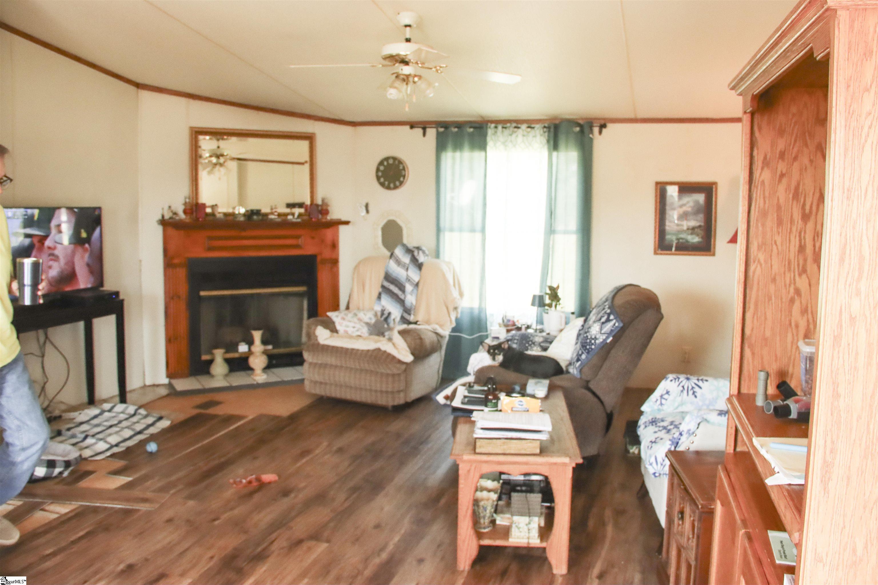 124 Arabian Way Property Photo 13
