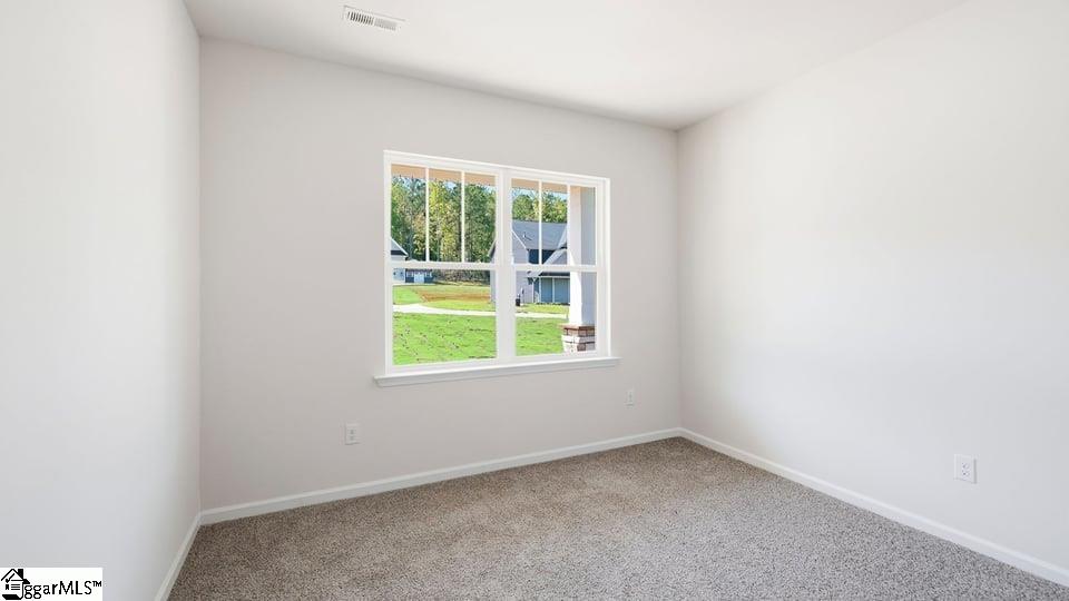102 Estateside Drive Property Photo 7