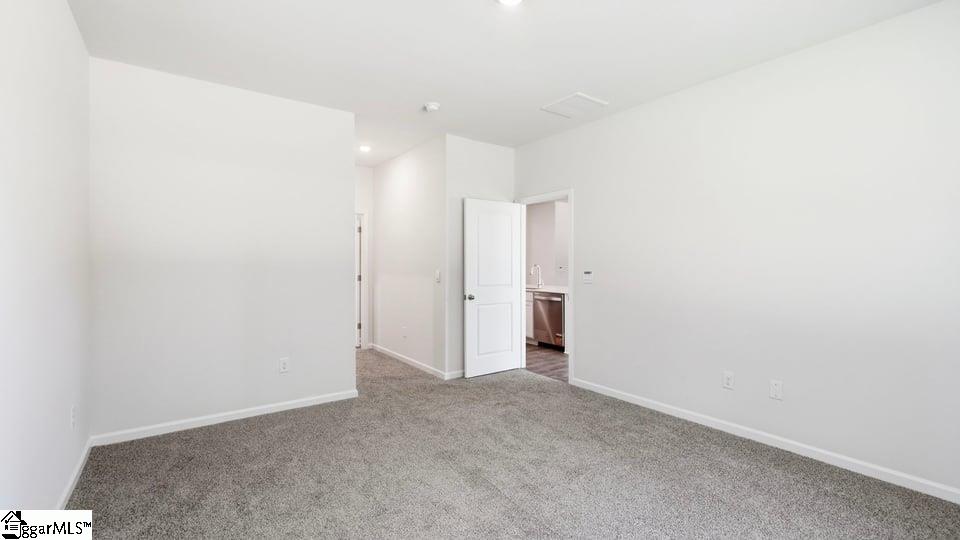 102 Estateside Drive Property Photo 27