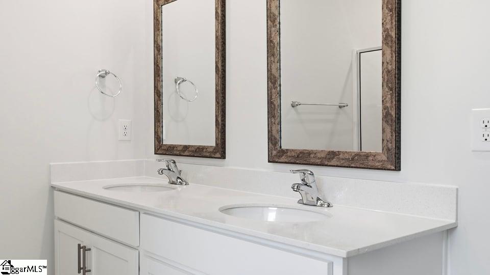102 Estateside Drive Property Photo 34