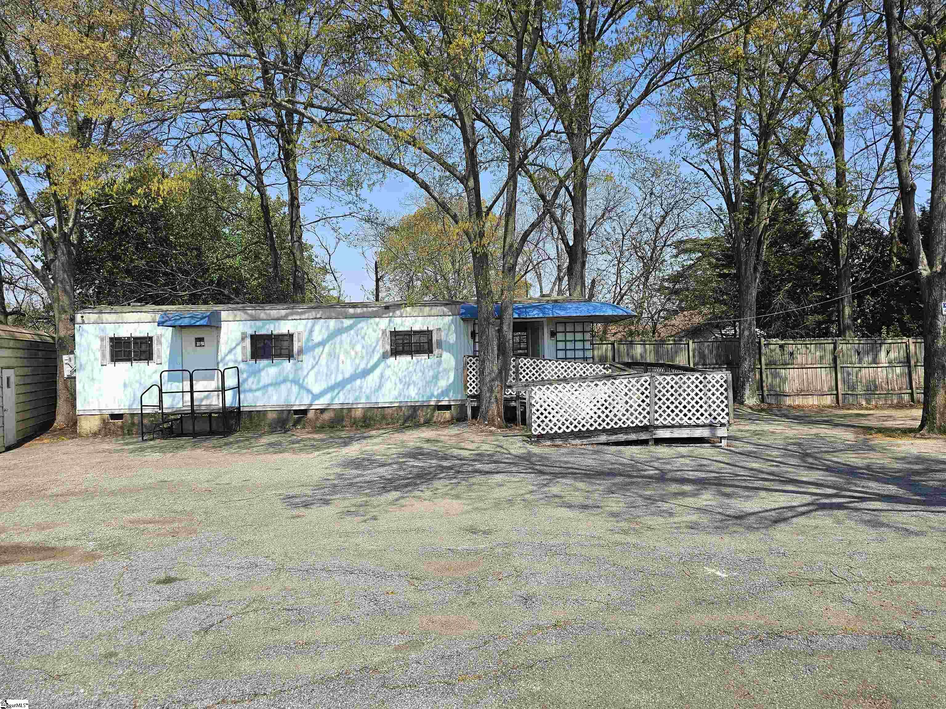 2159 Chesnee Highway Property Photo 1