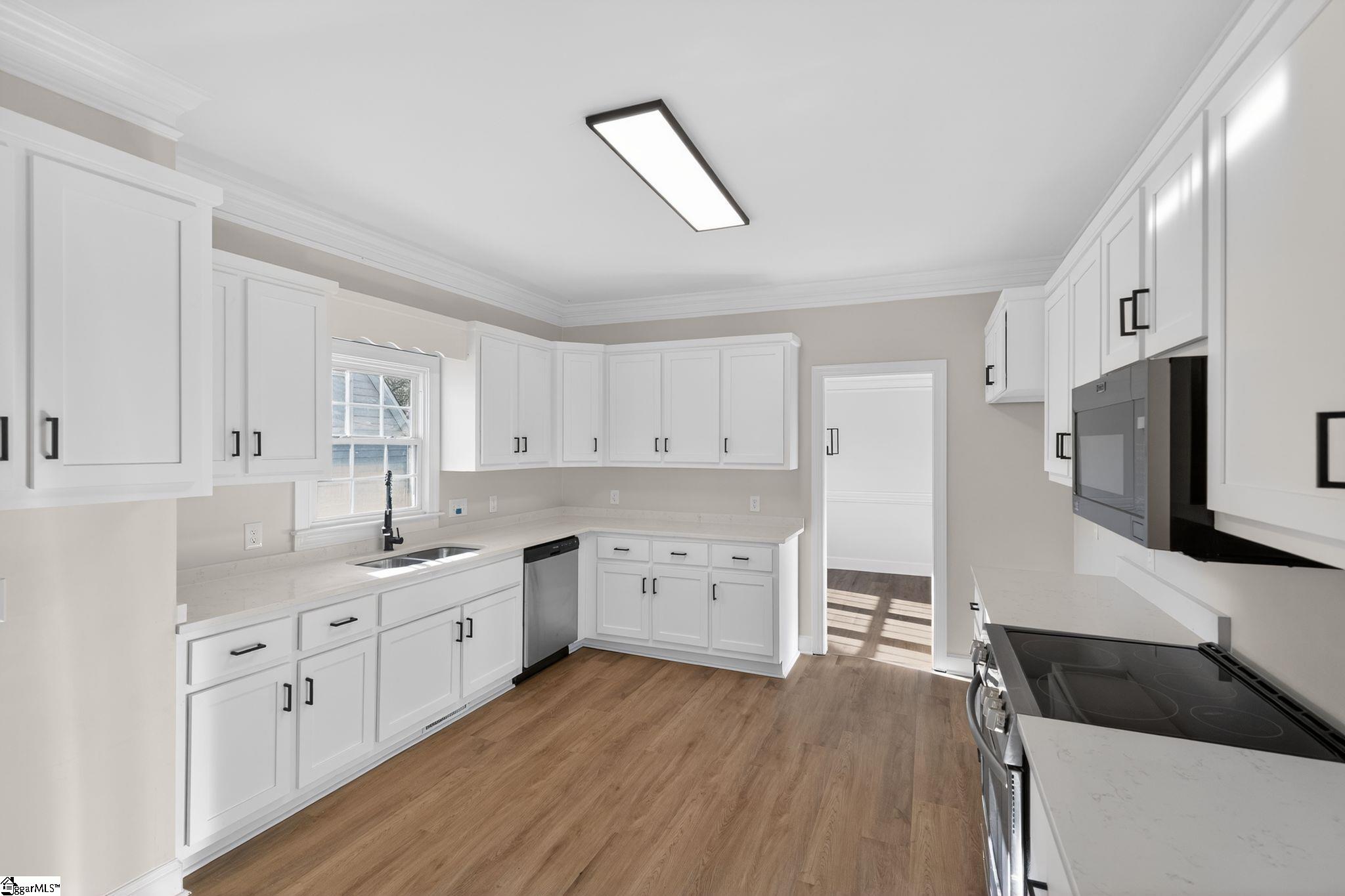 4 Dunrobin Lane Property Photo 11