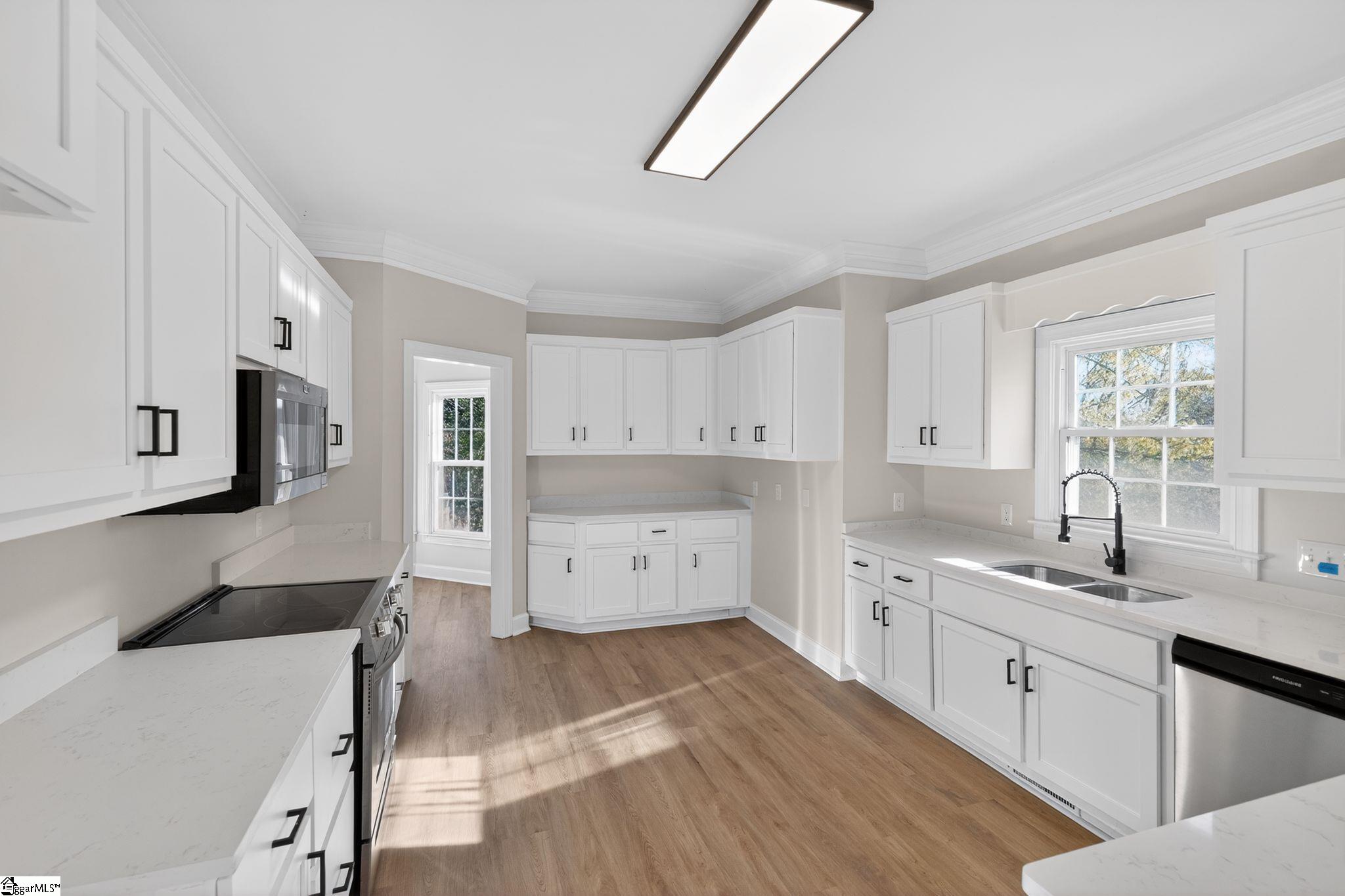 4 Dunrobin Lane Property Photo 12
