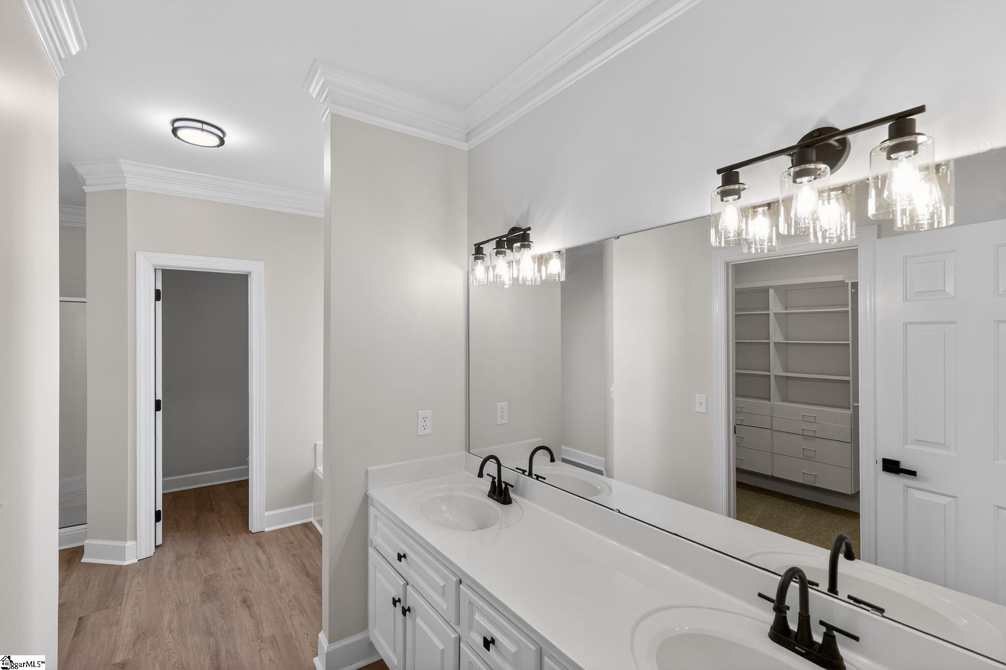 4 Dunrobin Lane Property Photo 14