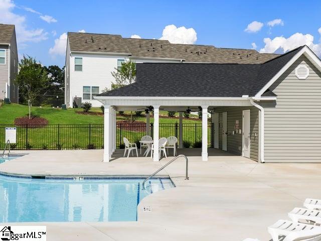203 River Grove Court Property Photo 3