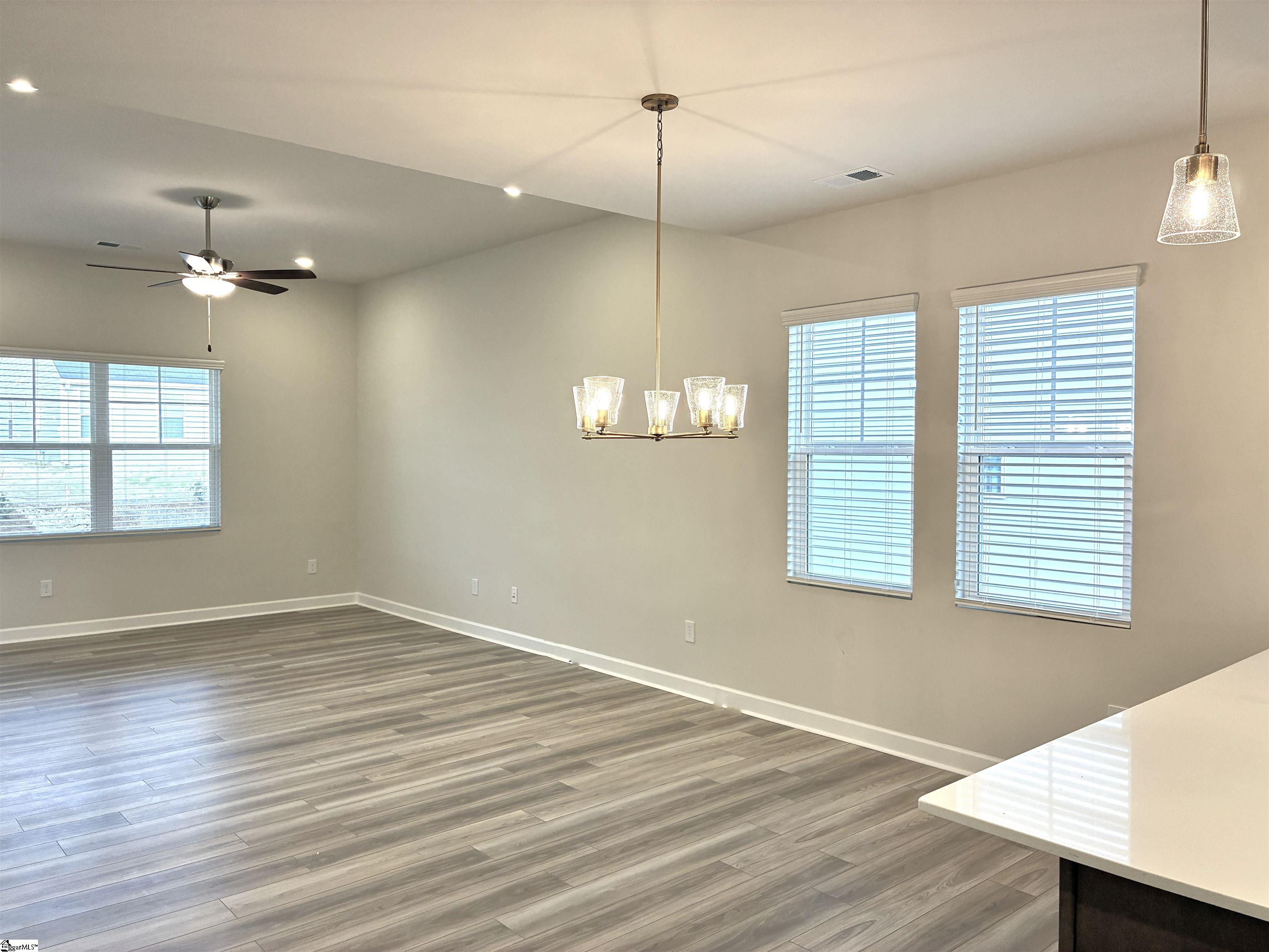 1422 Johnstone Drive Property Photo 6