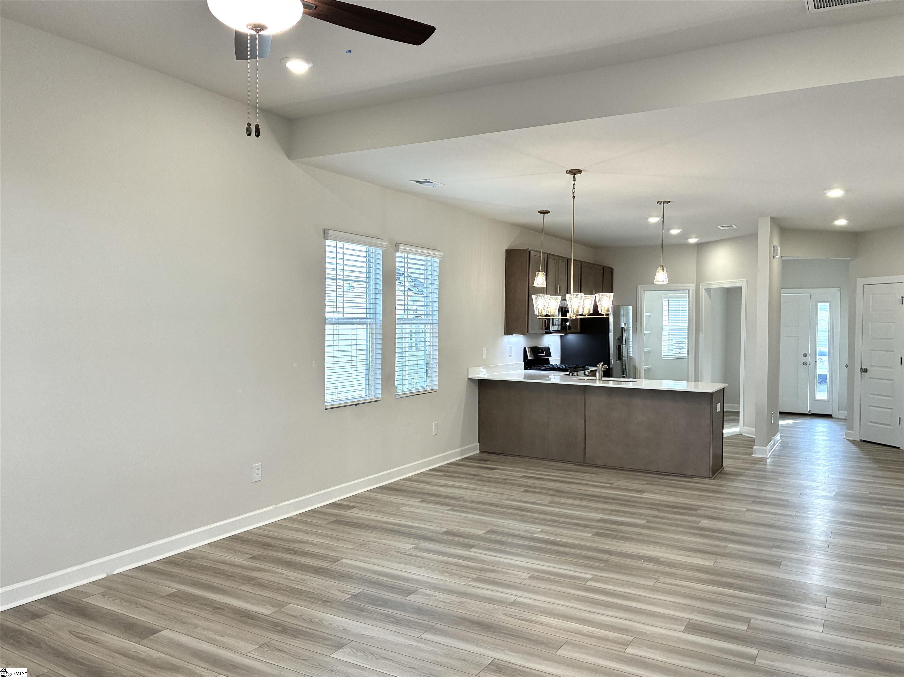 1422 Johnstone Drive Property Photo 9
