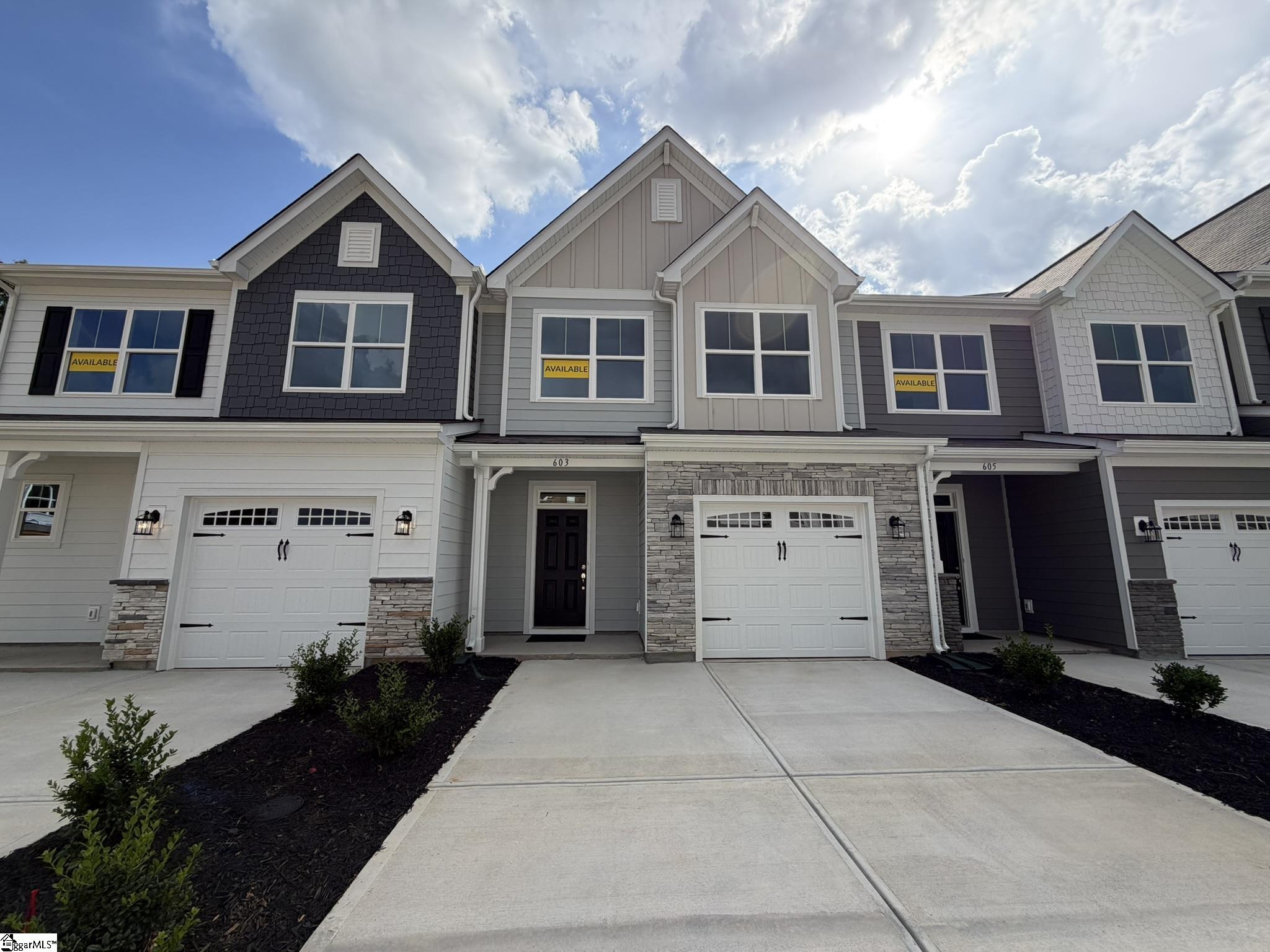 603 Autumn Lake Road Property Photo 1
