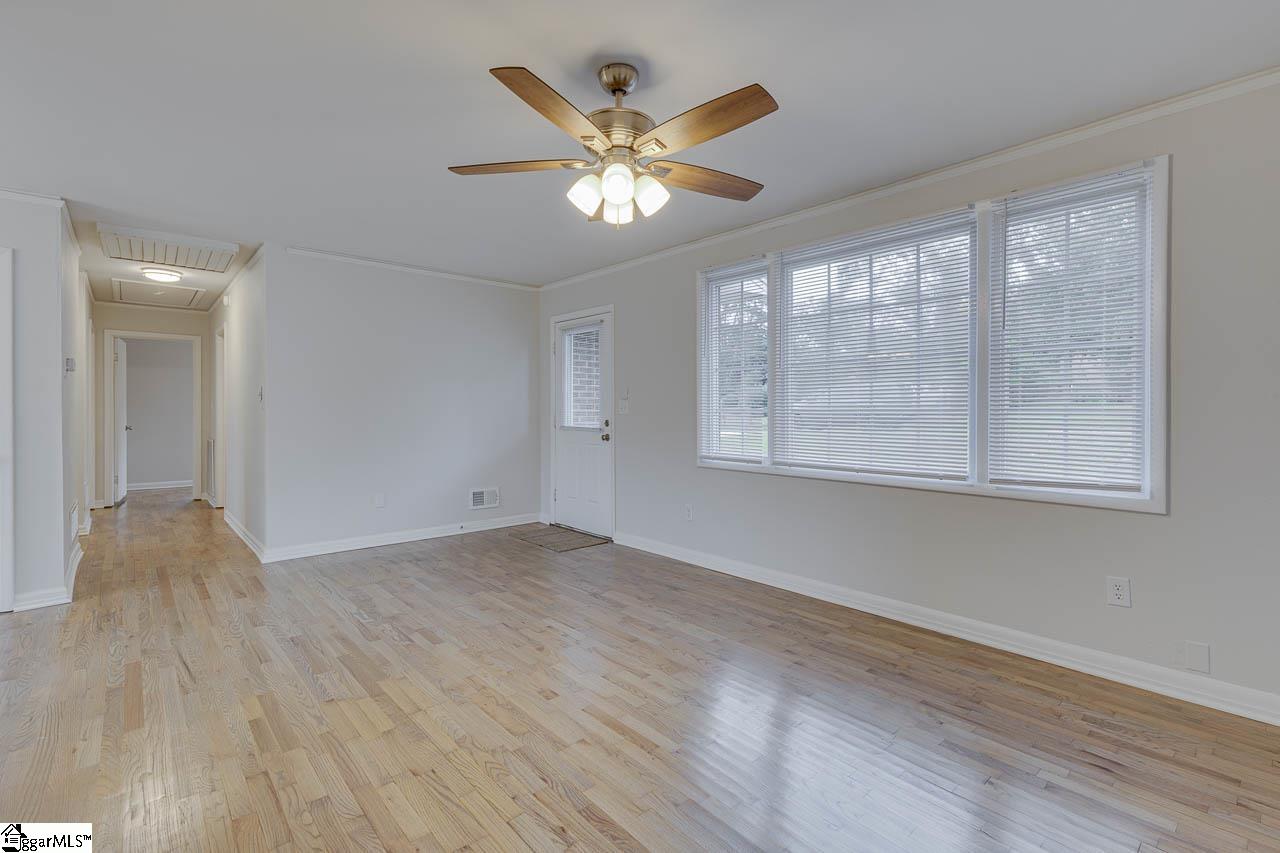 15 Strawberry Drive Property Photo 6