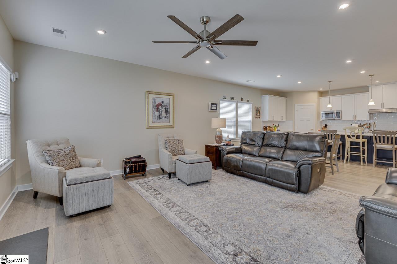 1304 Fiddletree Lane Property Photo 10