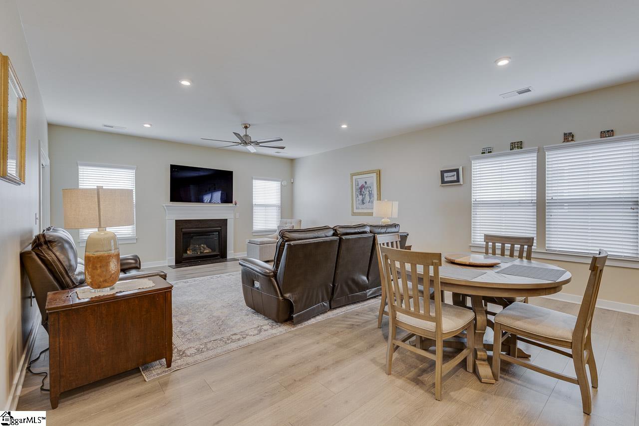 1304 Fiddletree Lane Property Photo 11