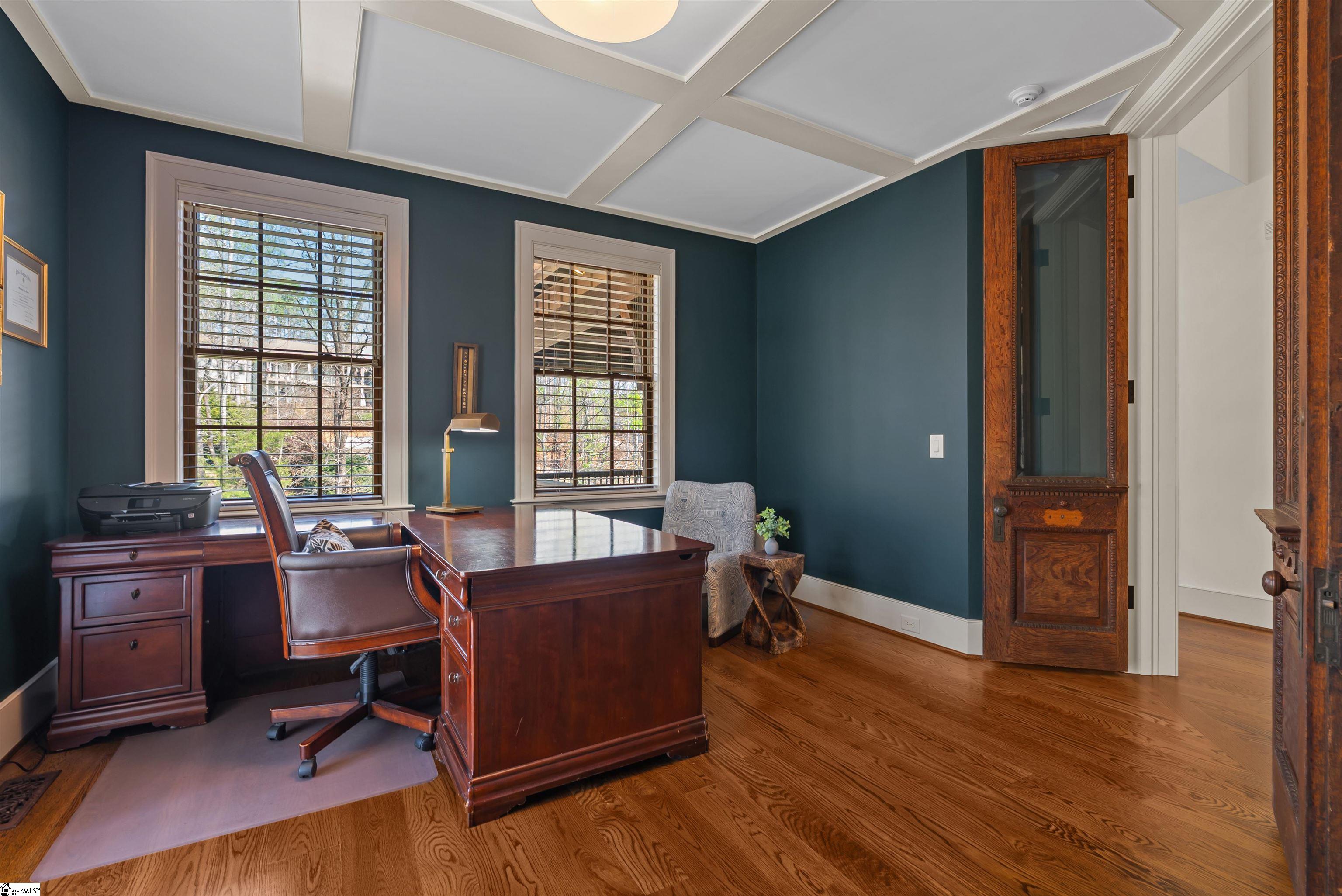 1586628 Property Photo 26