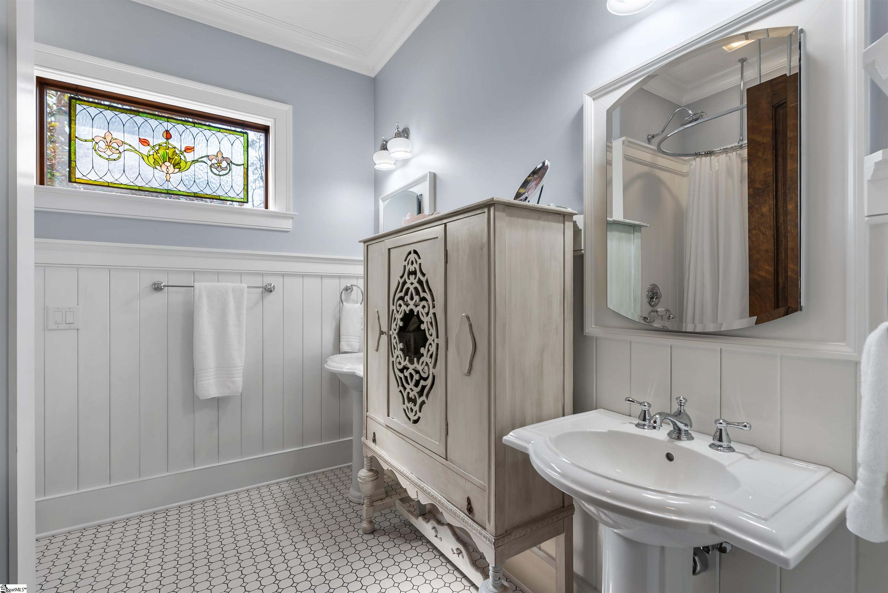 1586628 Property Photo 45
